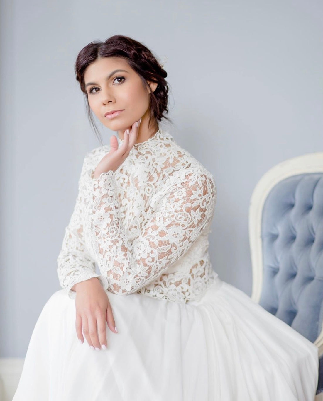 Elegant Lace wedding dress using ivory Guipure Lace Elegant Lace wedding dress using ivory Guipure Lace