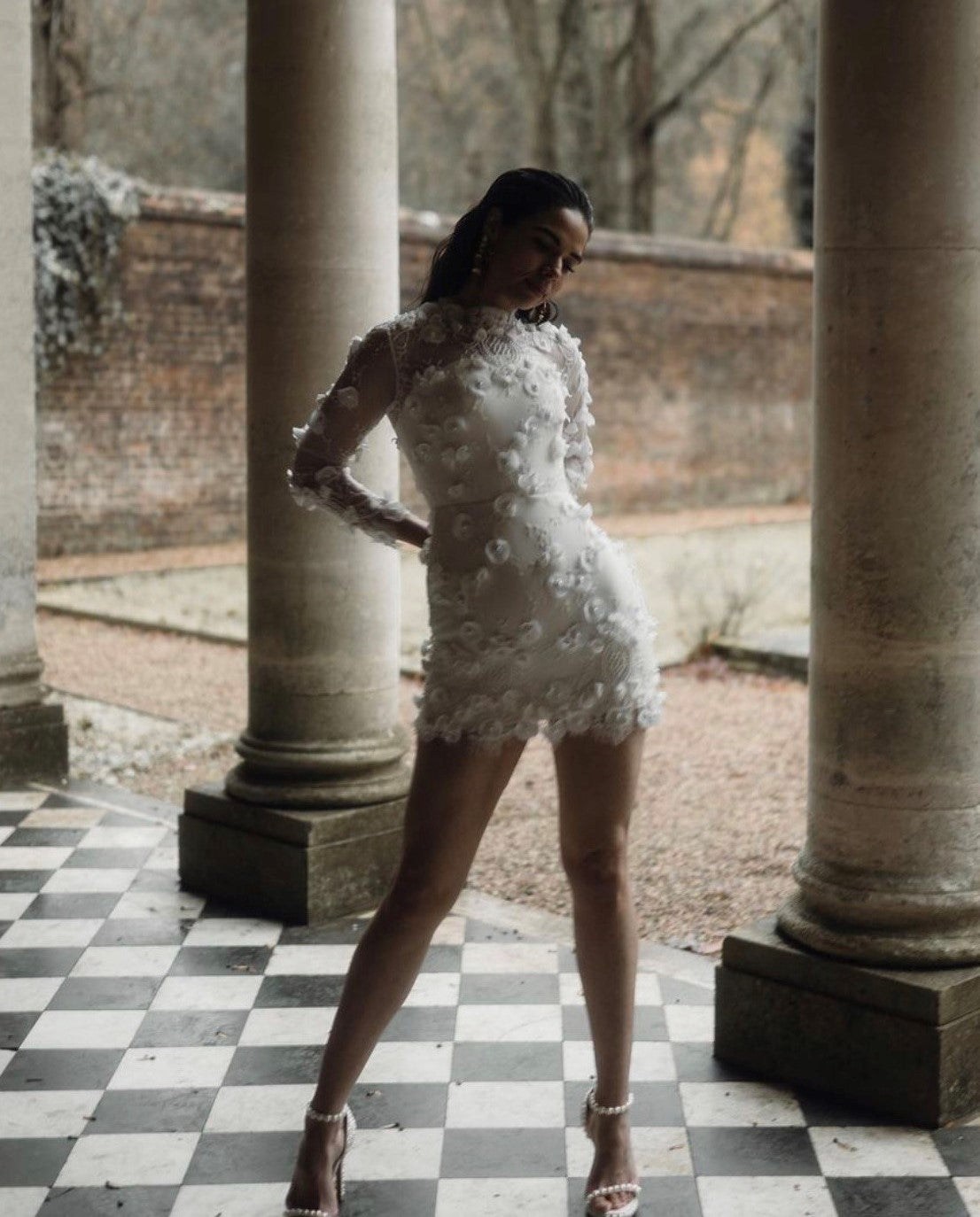 Short bridal wedding dress with ivory 3d lace Biella Short bridal wedding dress with ivory 3d lace Biella