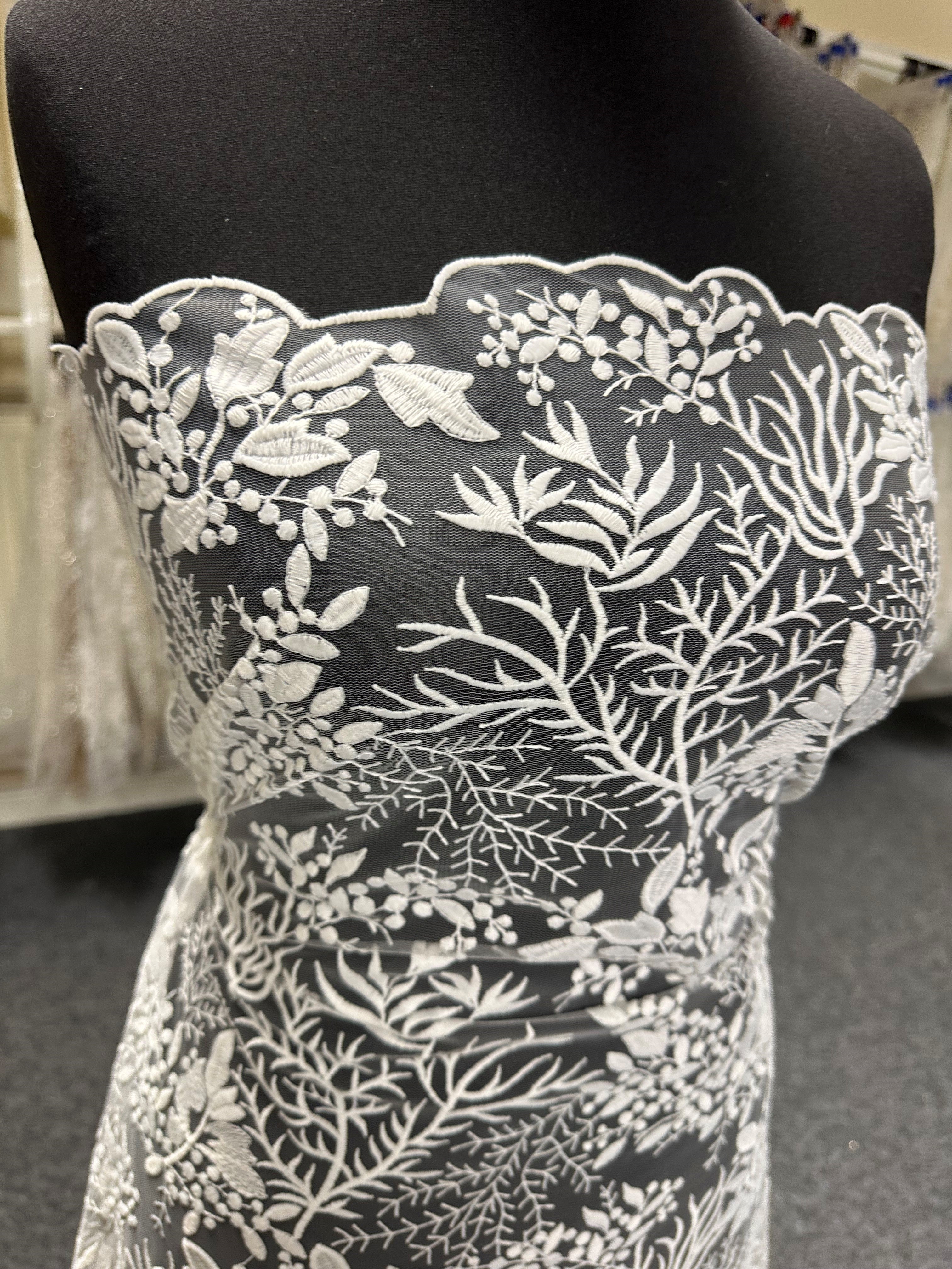 Embroidered Bridal Tulle : Wedding Dress Design - Bridal Fabrics Embroidered Bridal Tulle : Wedding Dress Design - Bridal Fabrics