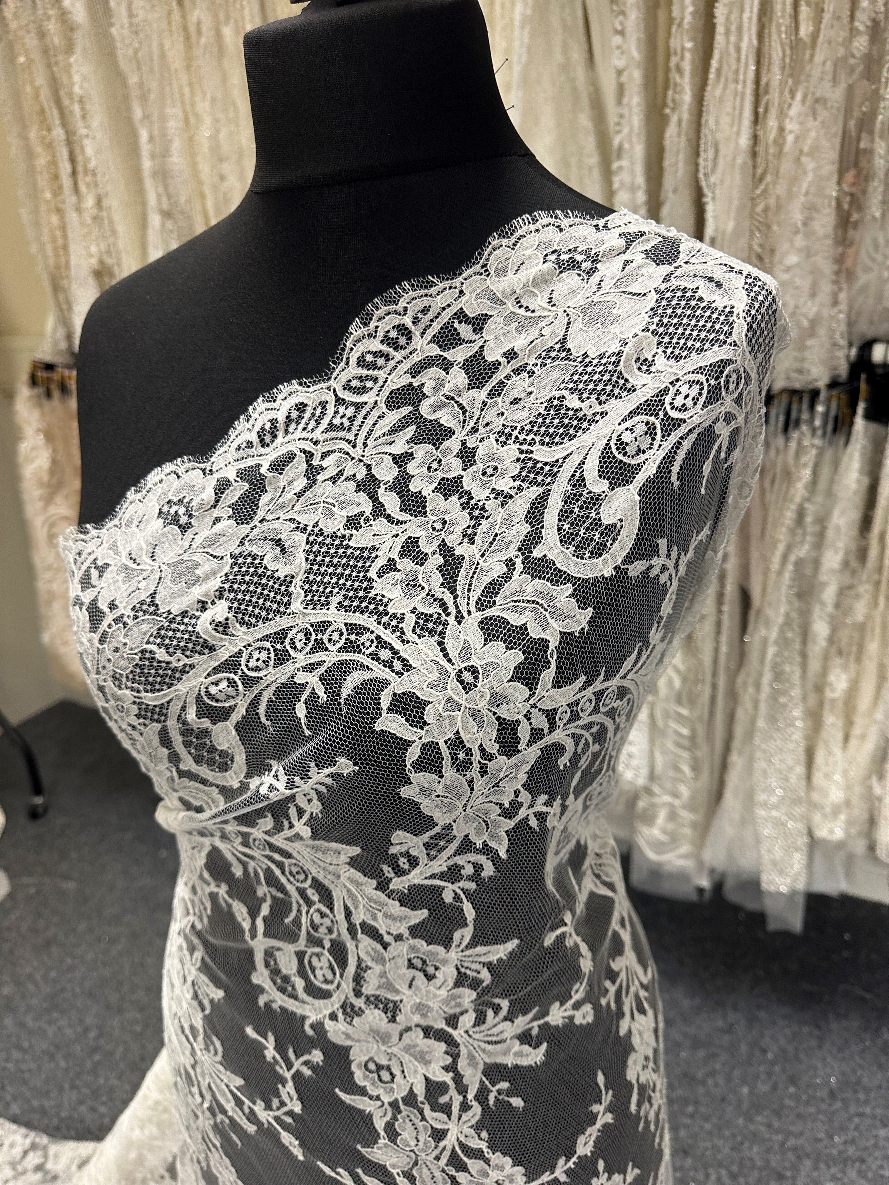 Classic Elegance Lace : Wedding Dressmaker - Bridal Fabrics Classic Elegance Lace : Wedding Dressmaker - Bridal Fabrics