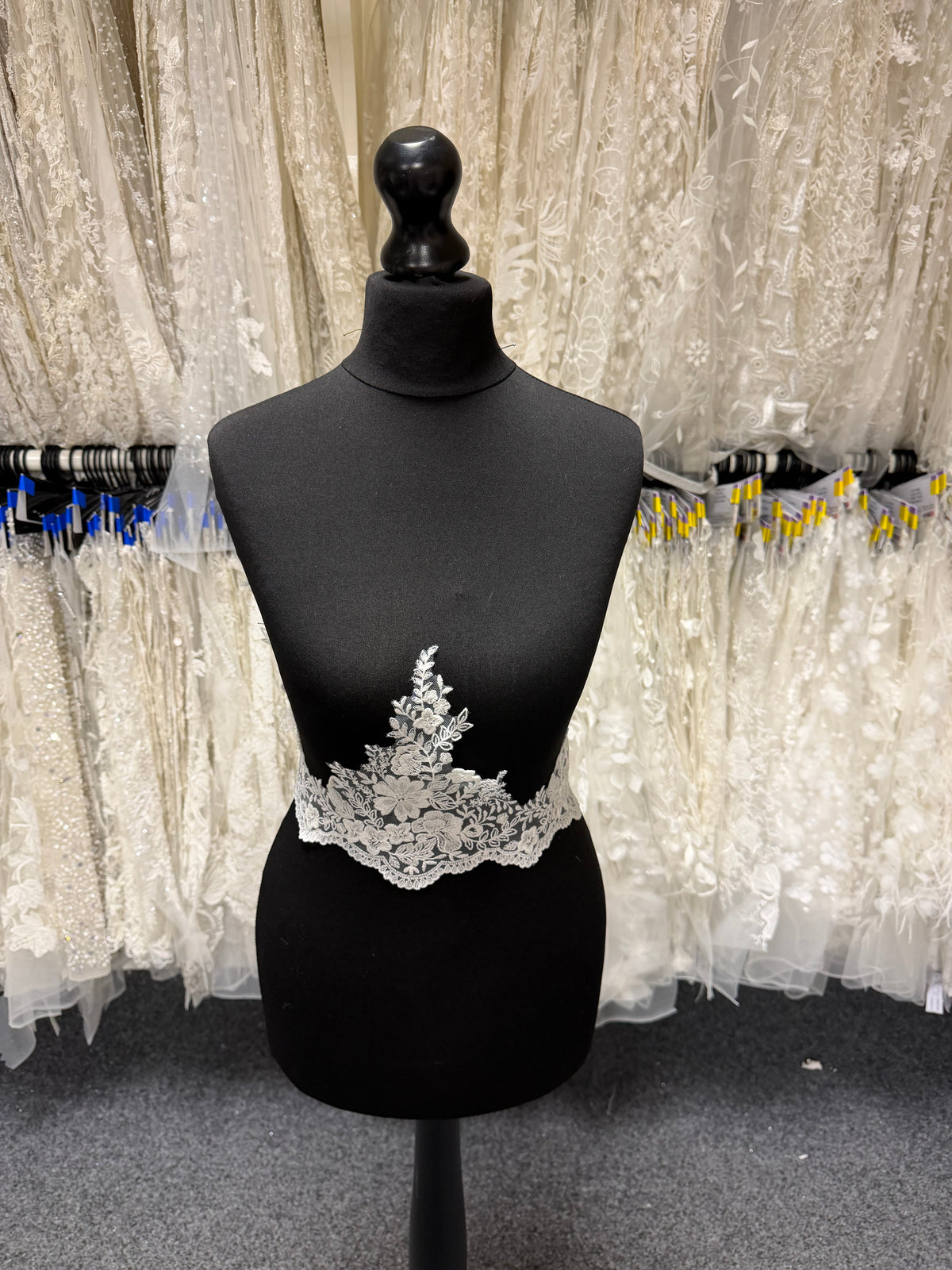 Ivory Embroidered Lace Trim - EF4017