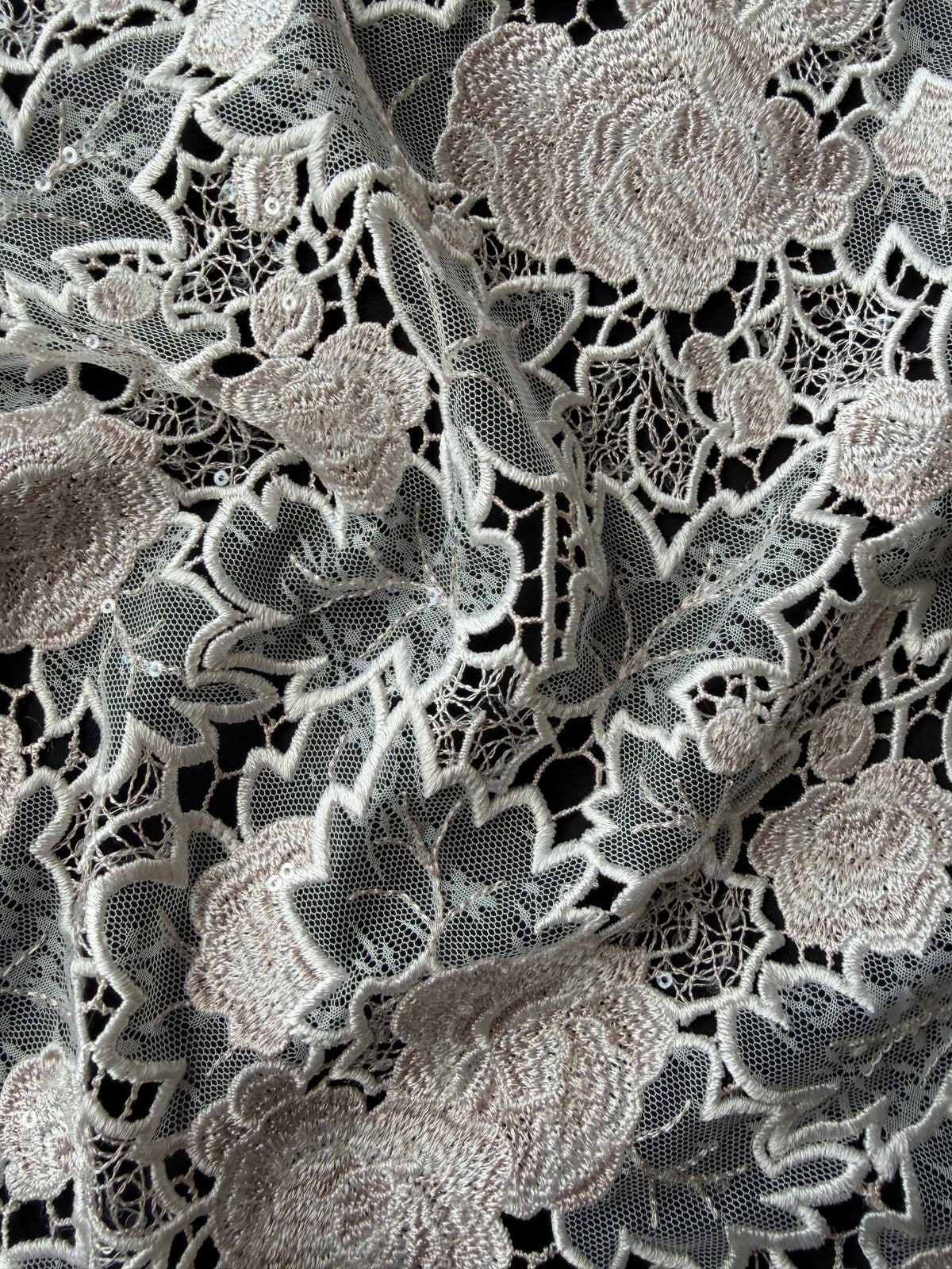 Ivory and Pink Lace - LB4004