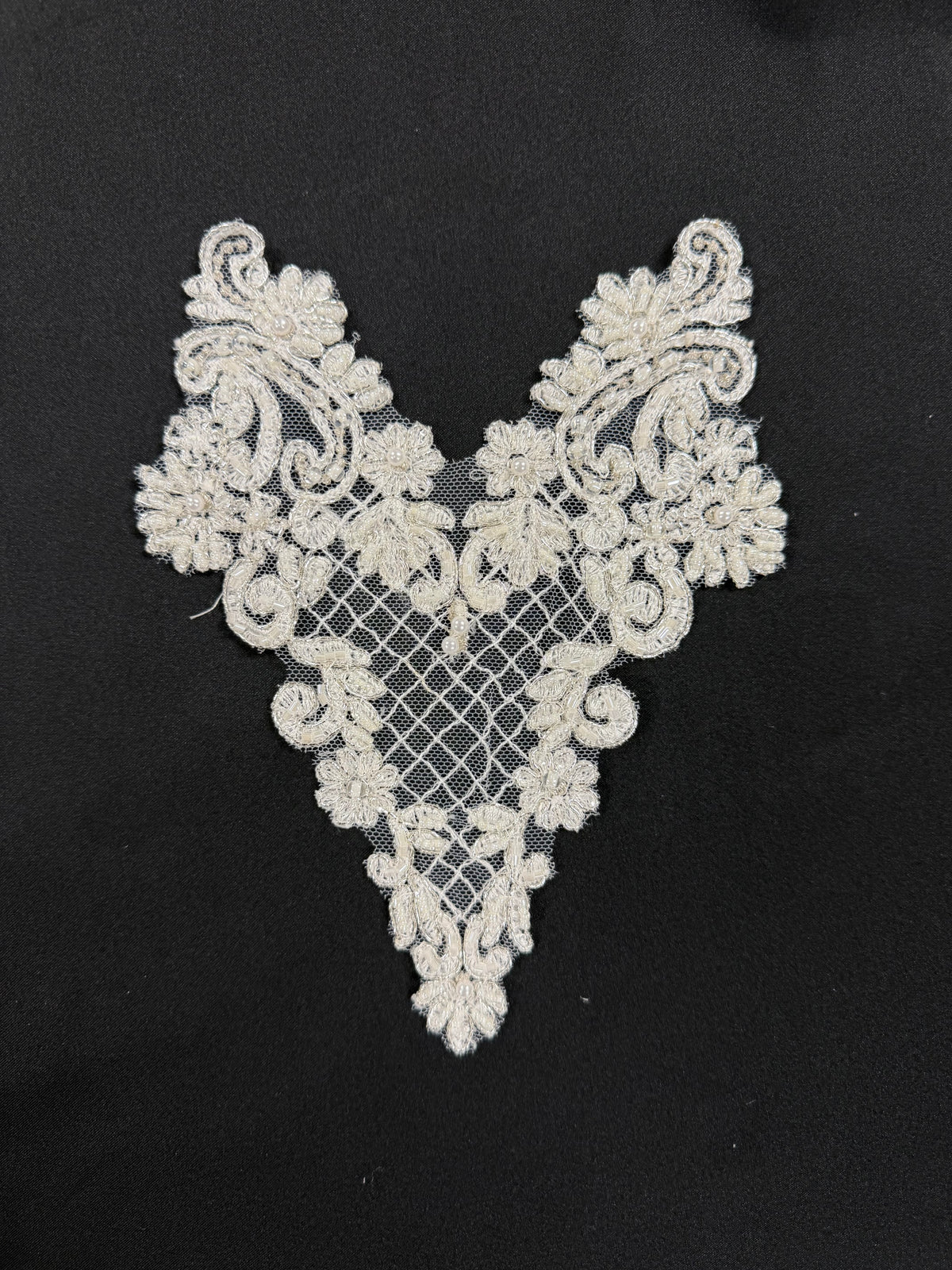 Ivory/Silver Beaded Applique - T902
