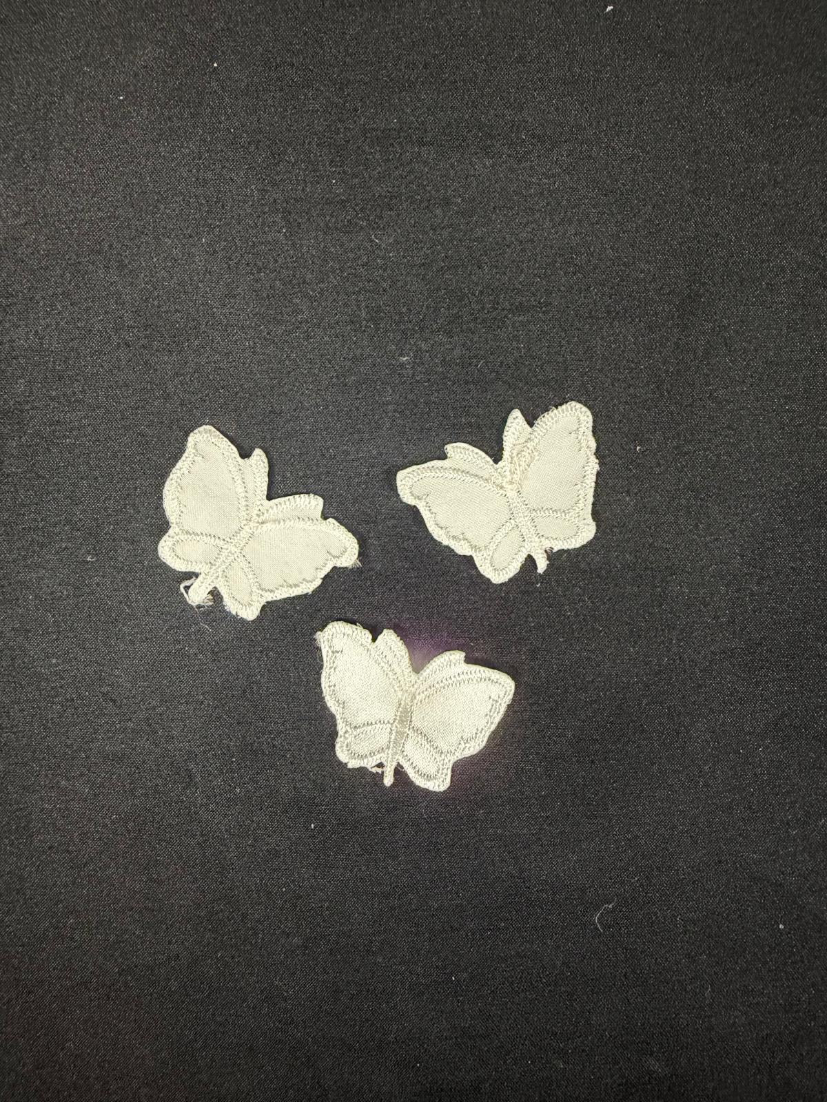 Pale Ivory Butterfly Applique - M4