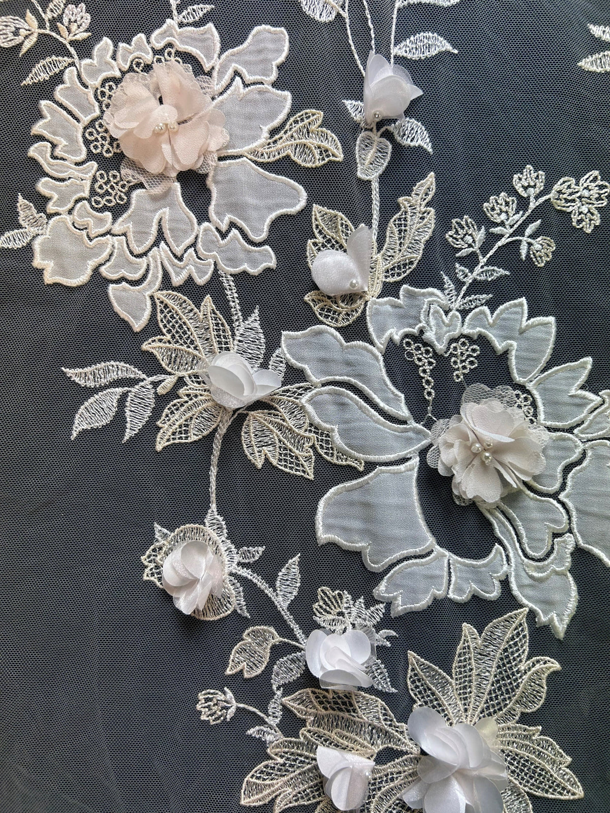 Ivory and Peach Lace - Anacita