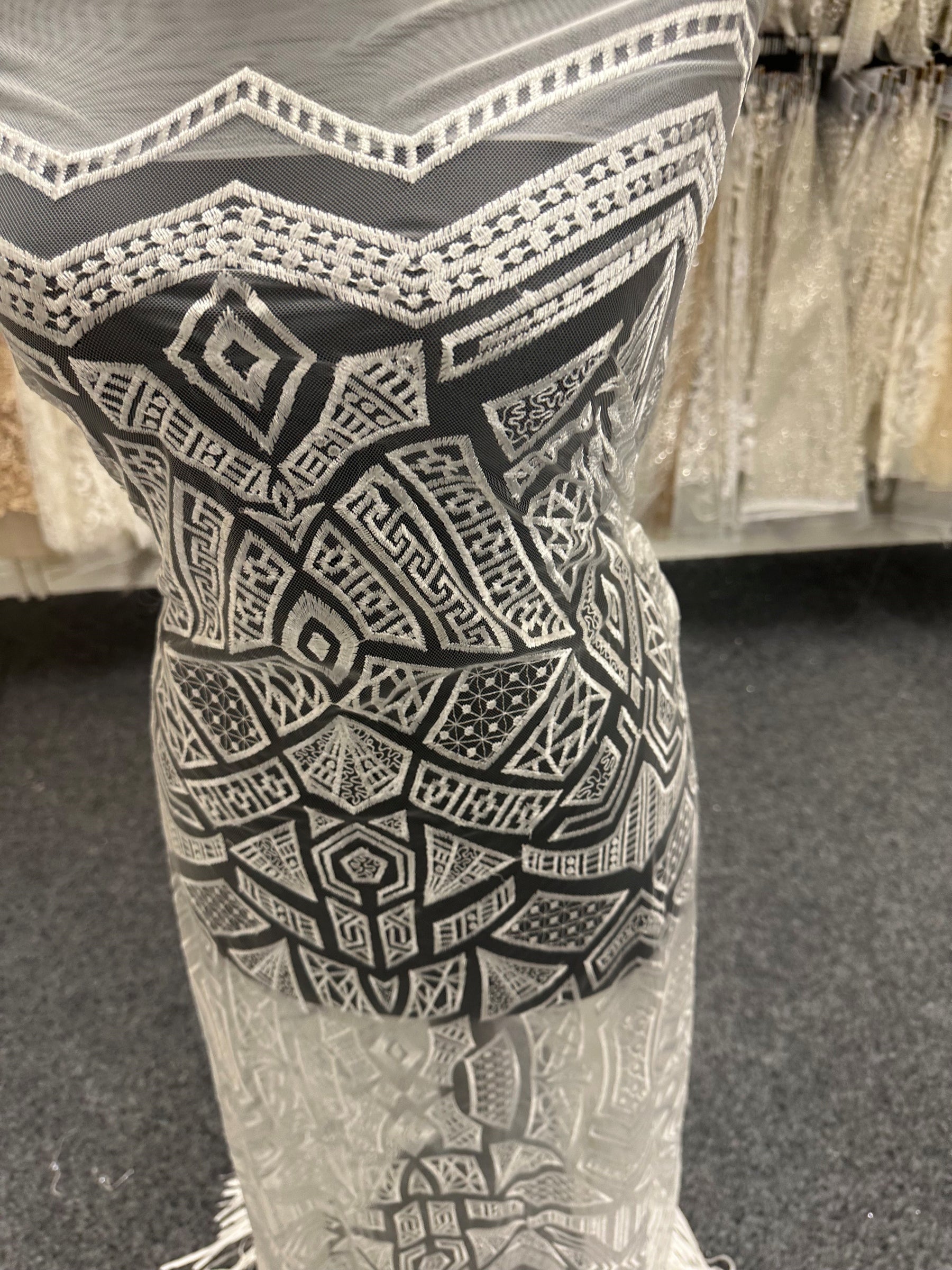 Ivory Fringed Embroidery Lace - Essence