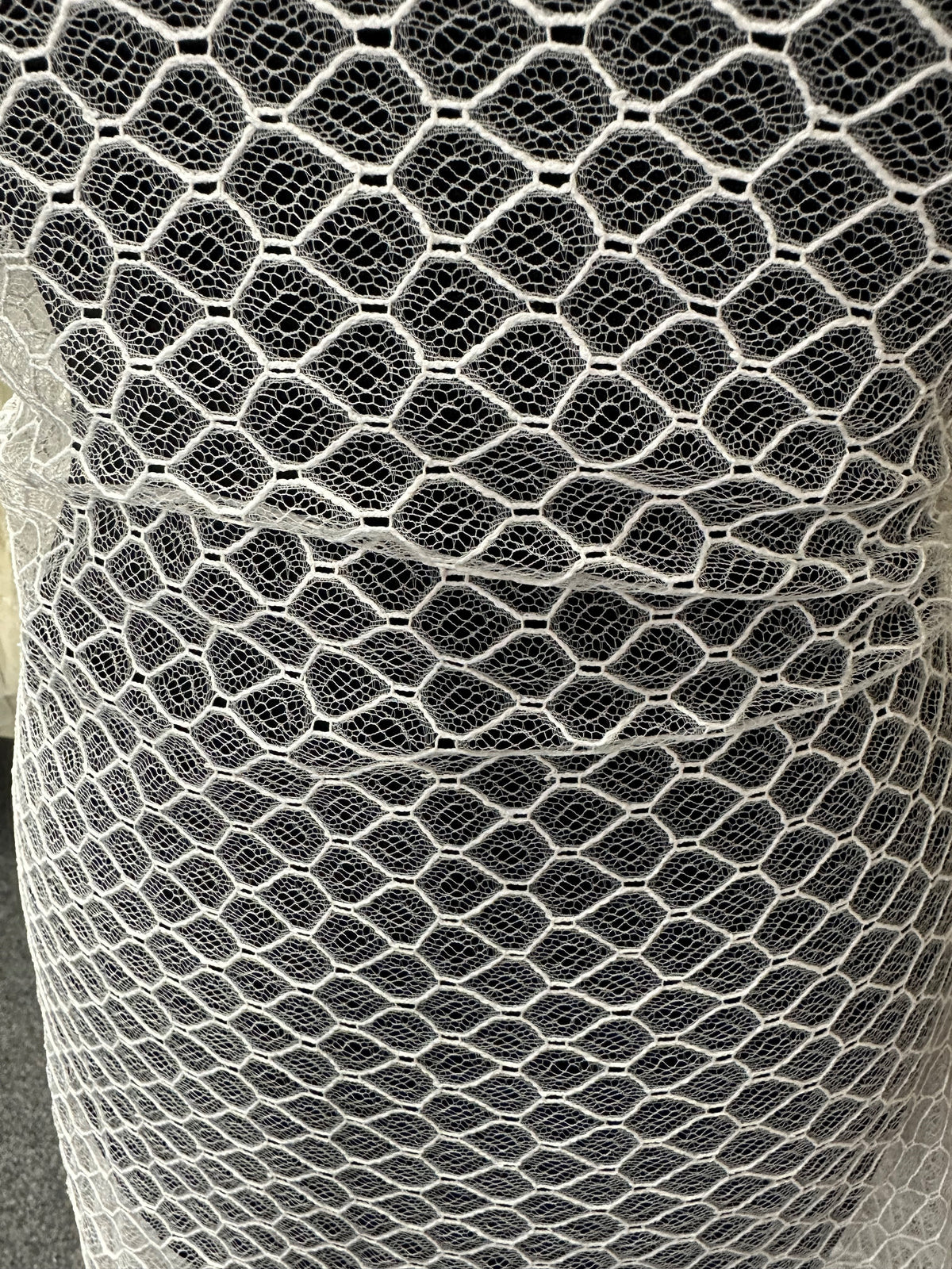 Ivory Chantilly Lace - Chablis