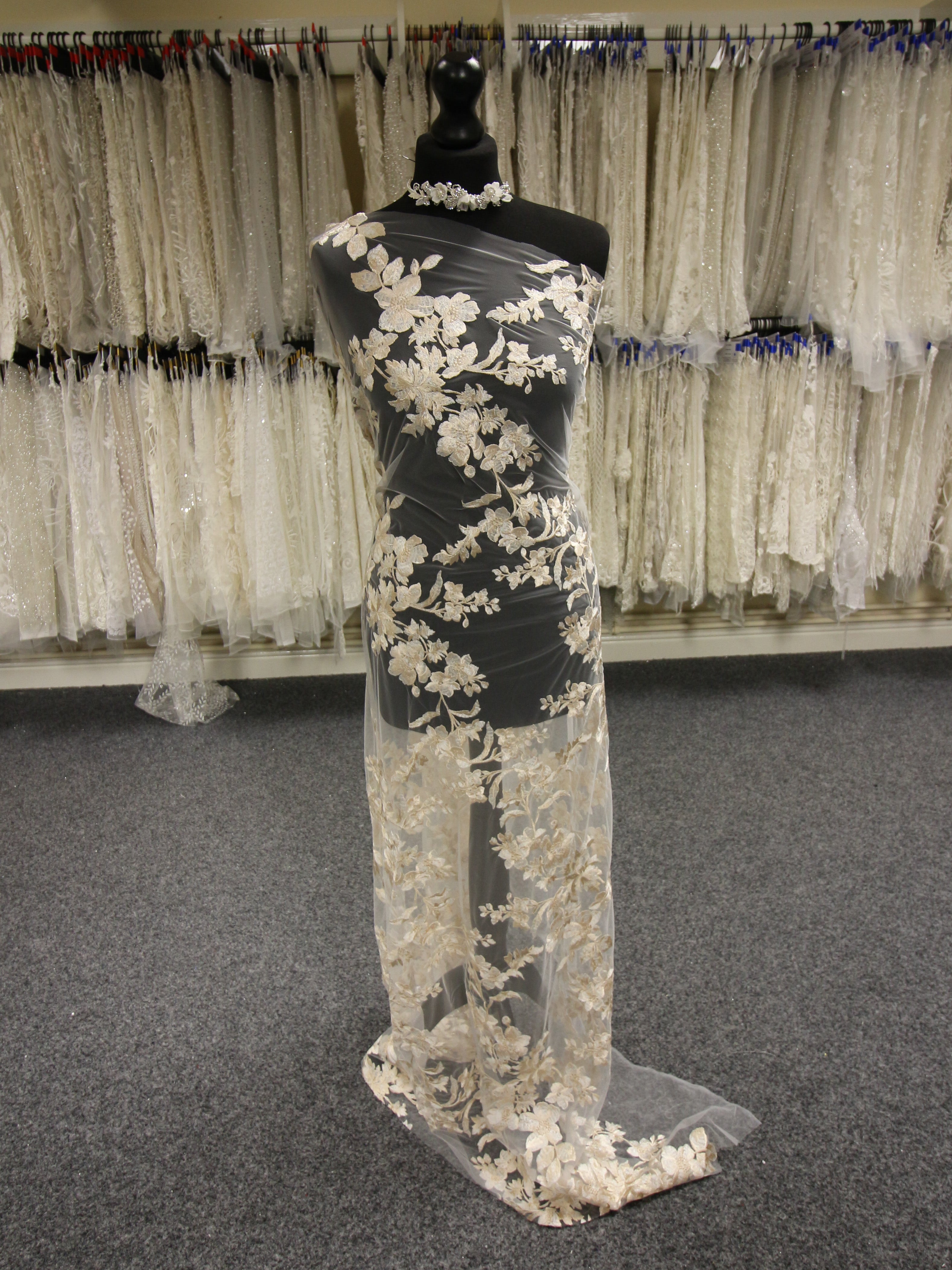 ChampagneLace-Aldira_29306128-