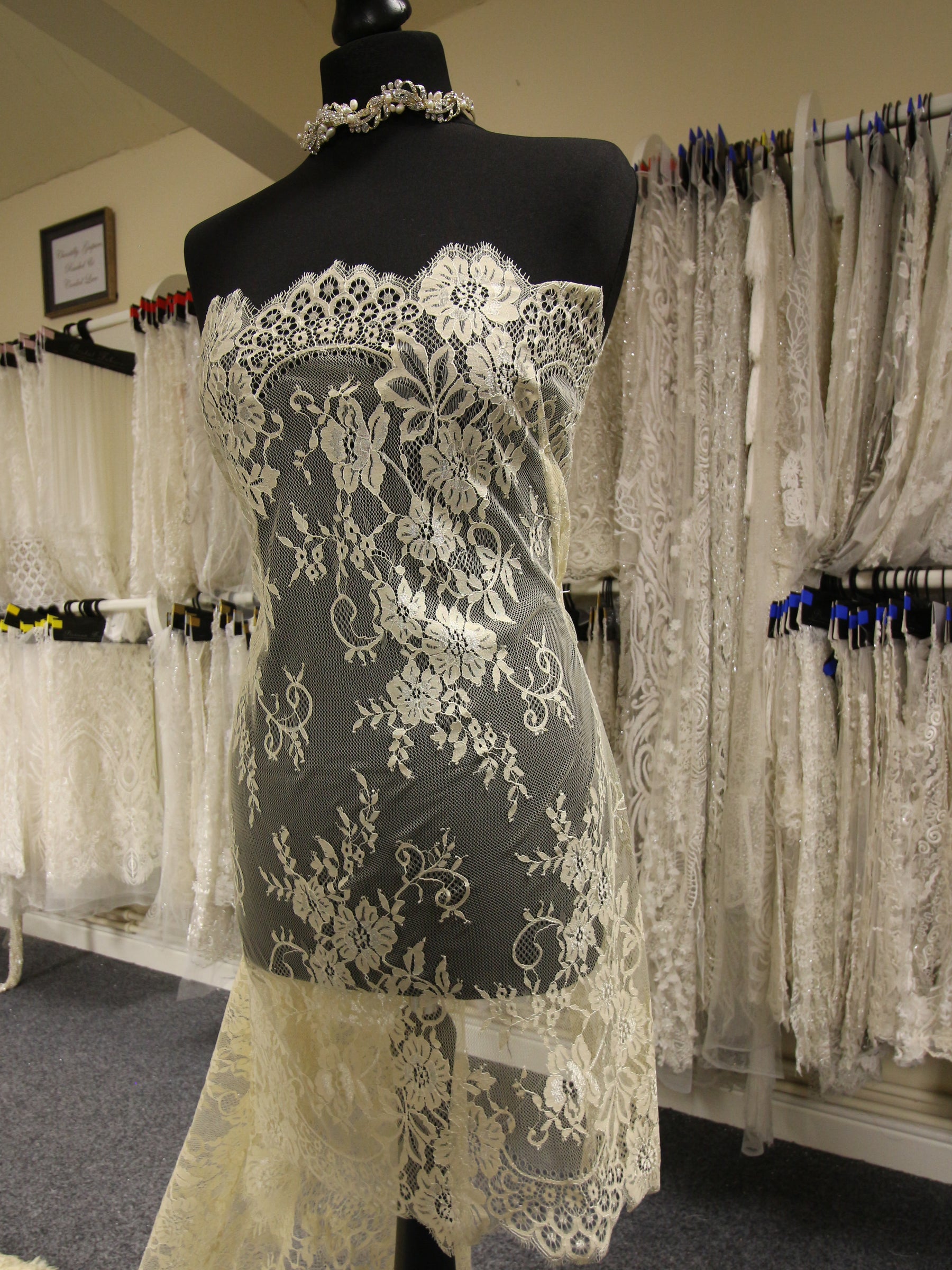 Champagne Raschel Lace - Brooke