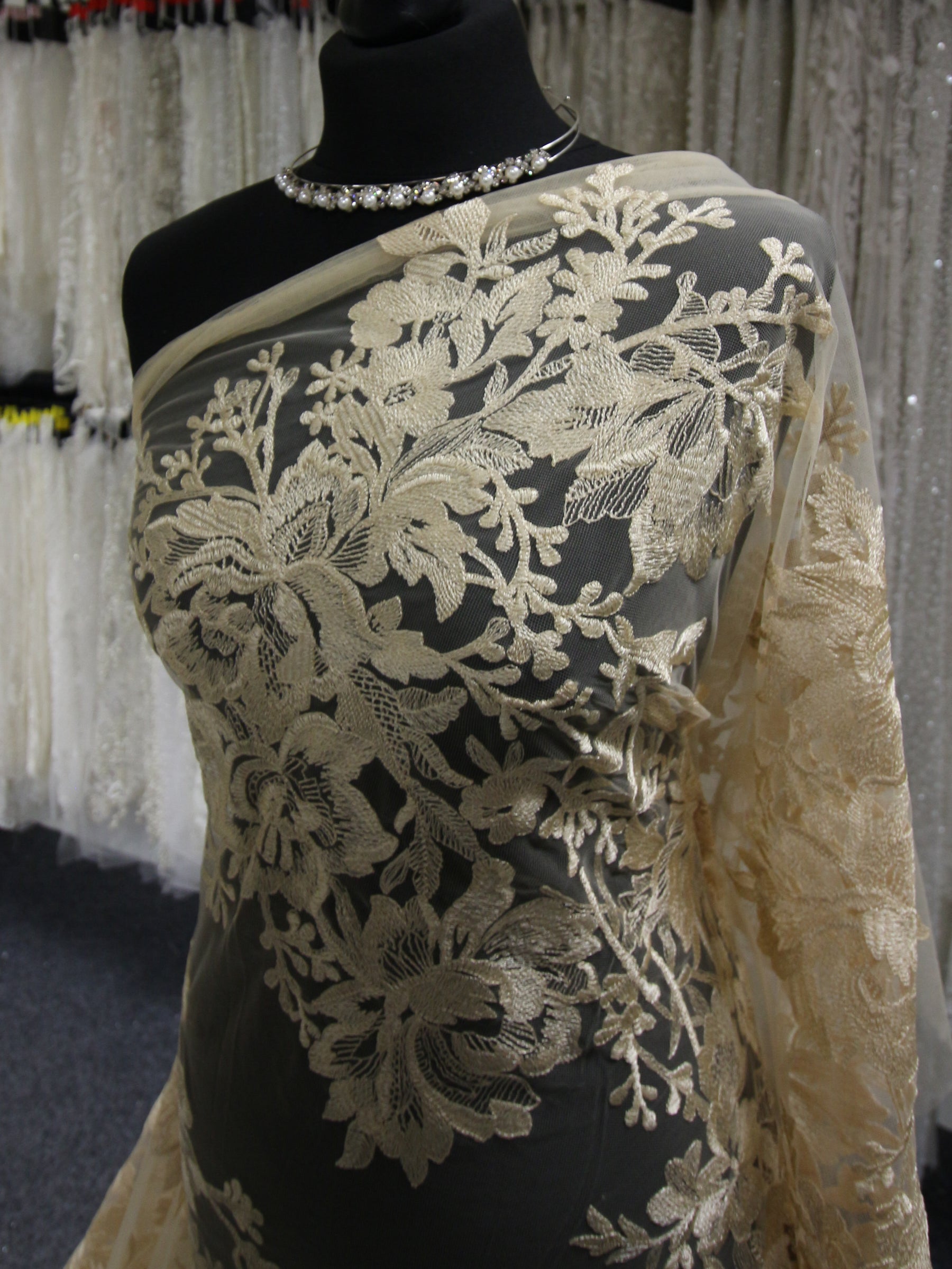 Champagne Embroidered Lace - Fontaine