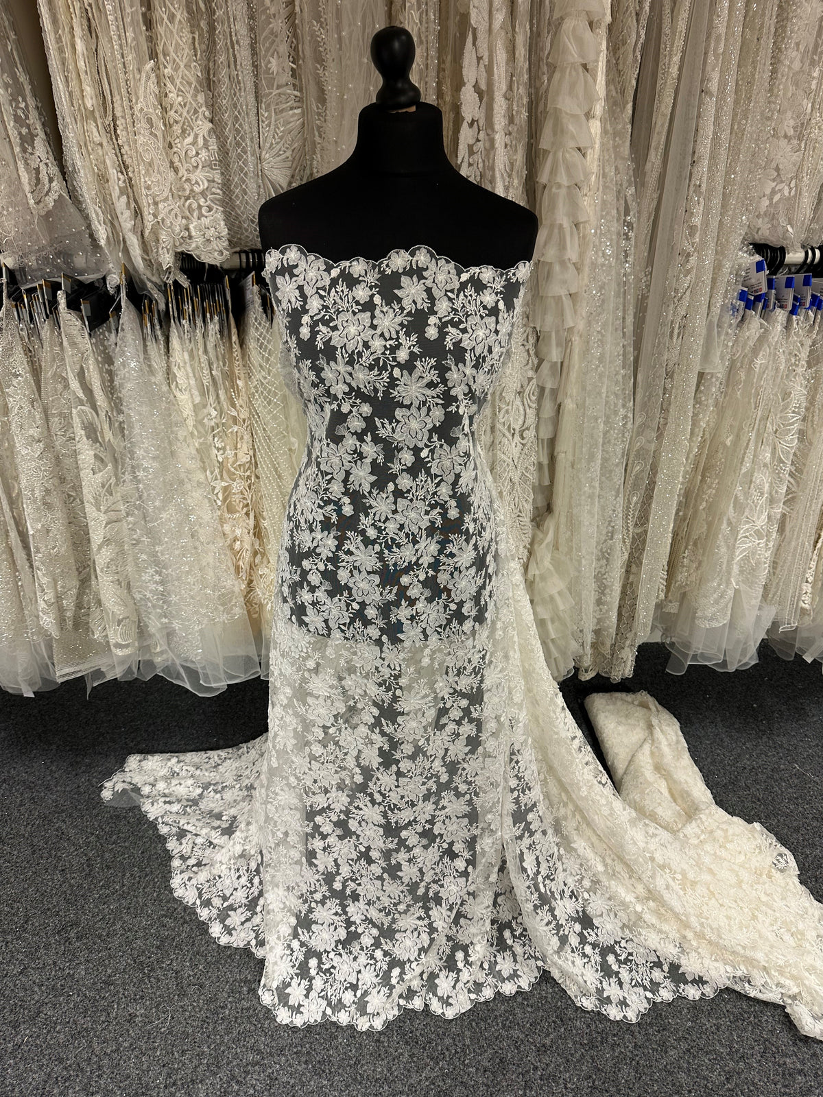 Ivory Sequinned Embroidered Lace - EB3053