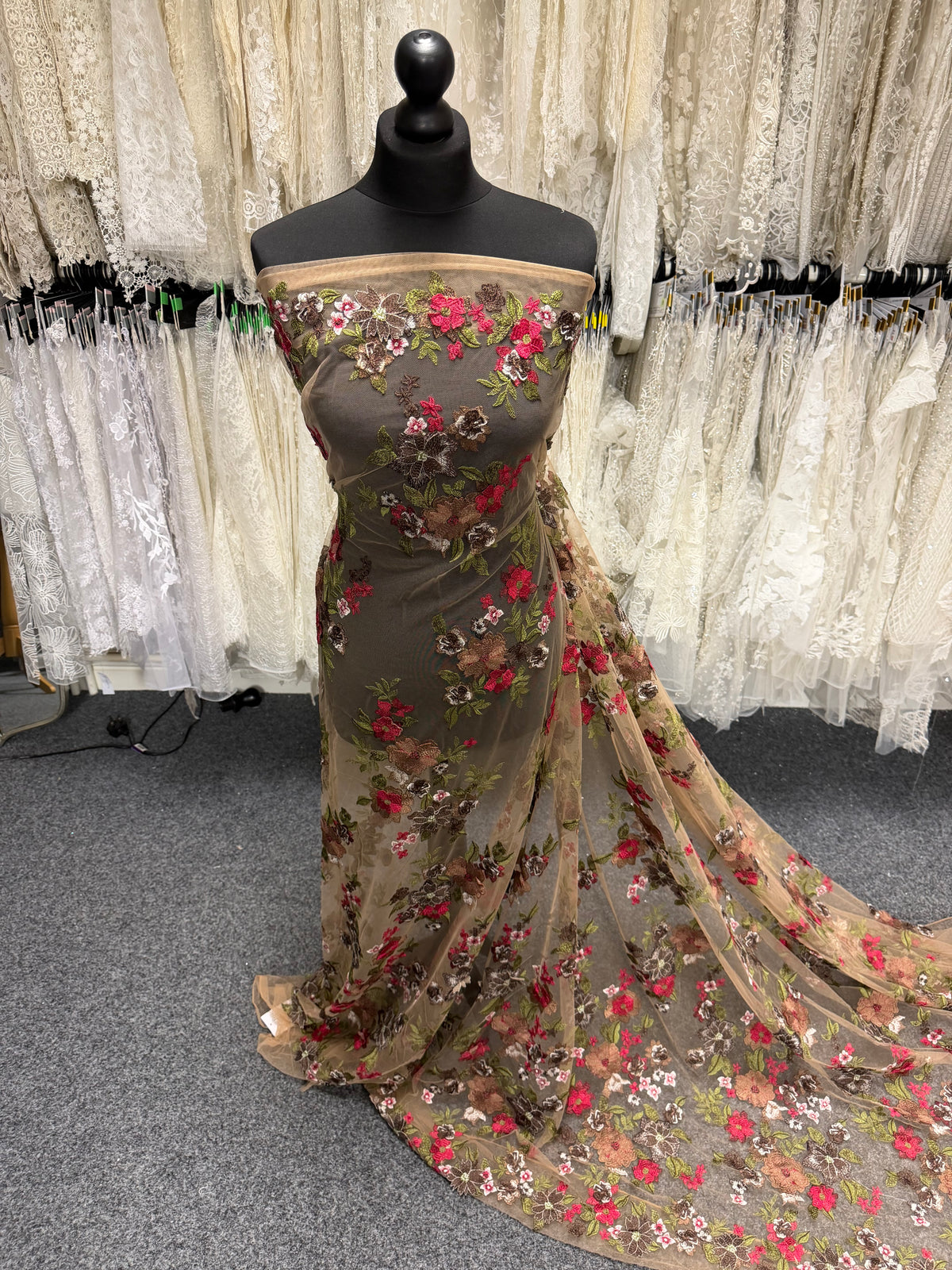 Multicoloured Lace - Baylor