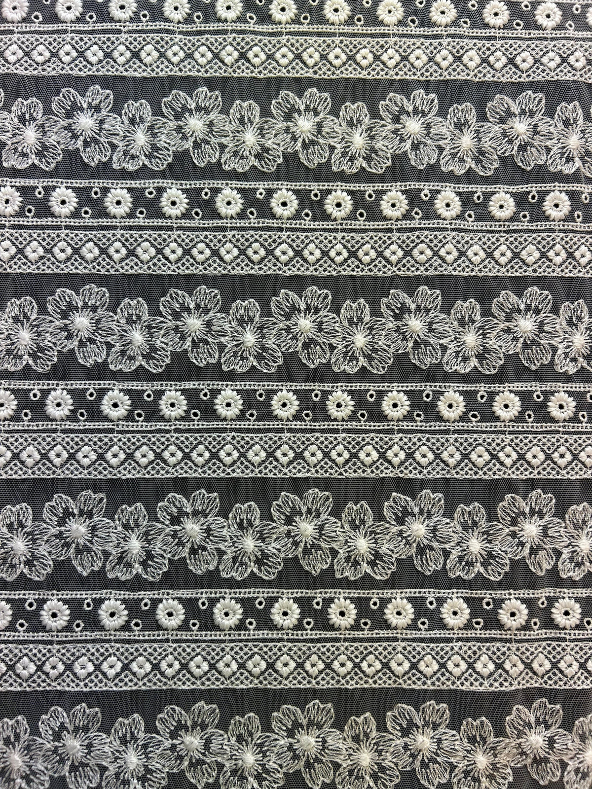 Ivory Embroidered Lace - Giovanna