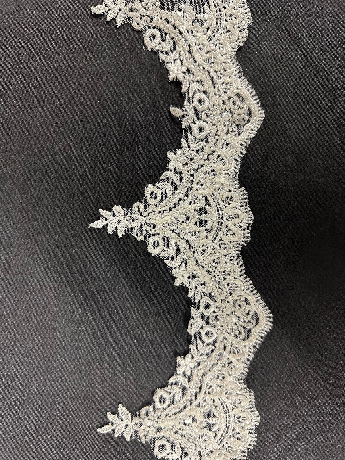 Ivory Beaded Lace Trim - Hannah (CF)
