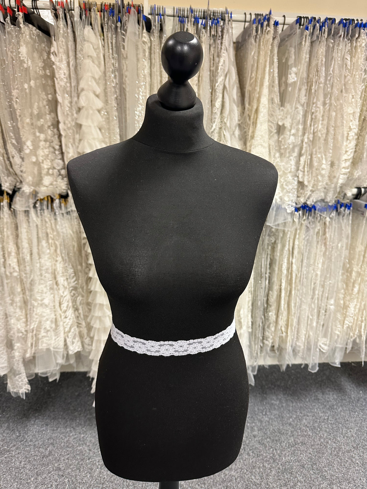 White Lace Trim - Salubrious