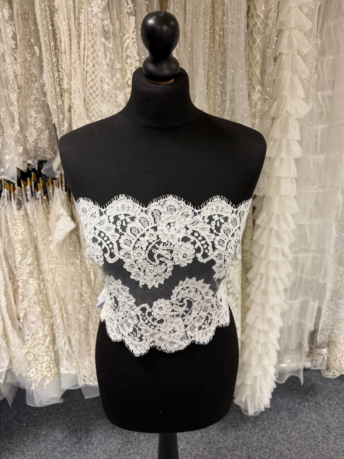 Ivory Corded Chantilly Lace Trim – Sudaba