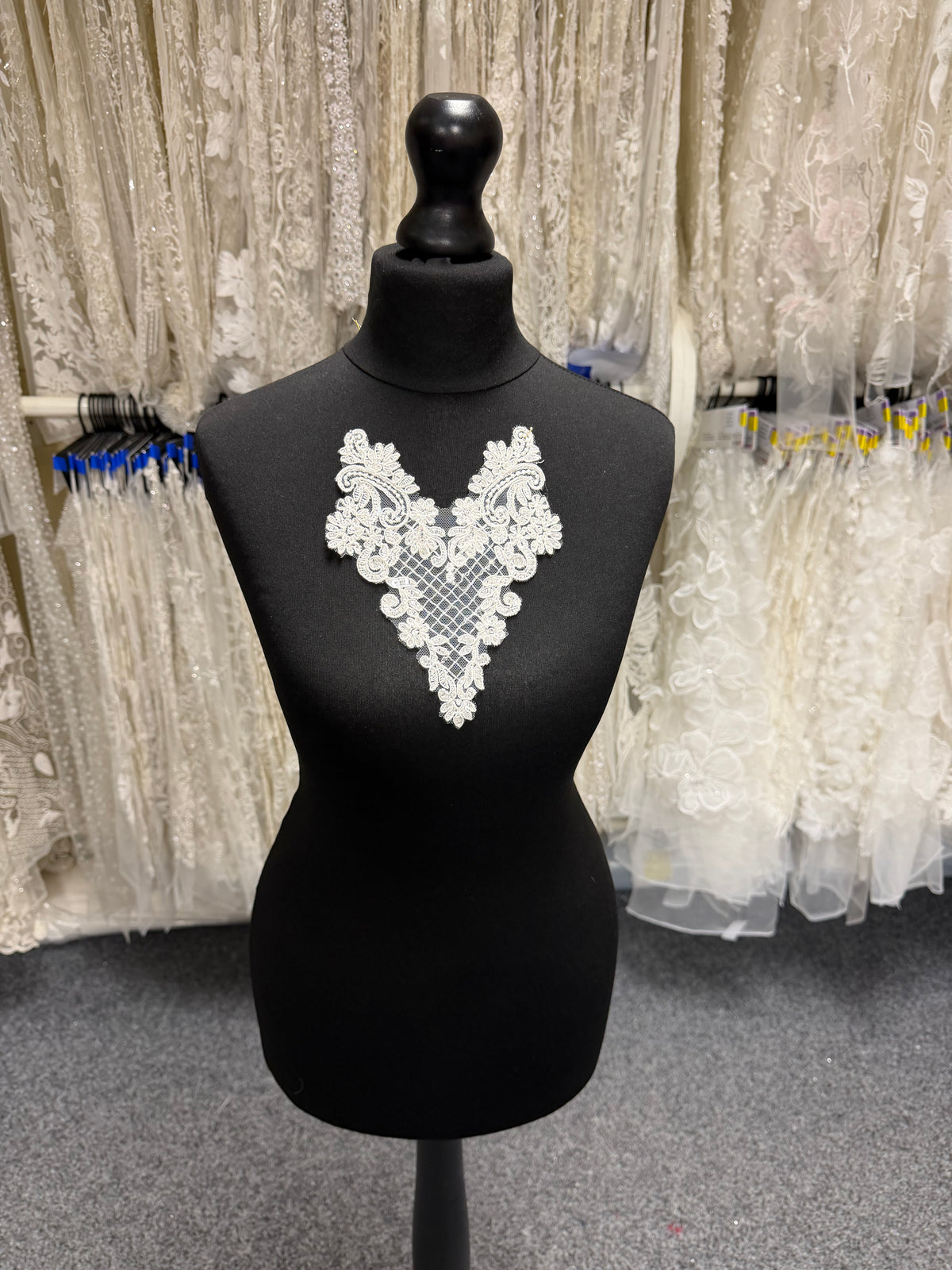 Ivory Sequin Applique - T897