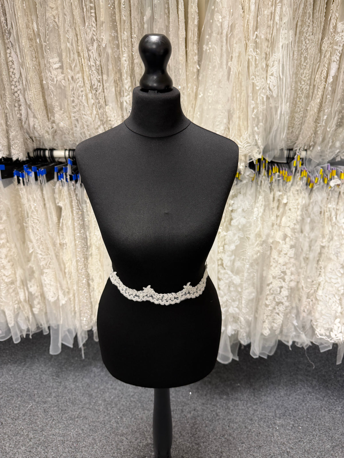 Ivory Beaded Lace Trim -T663