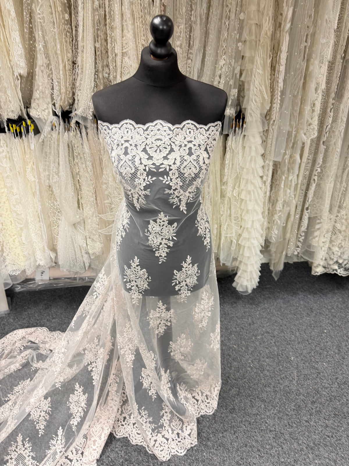 Shell Pink Corded Lace - LA7009