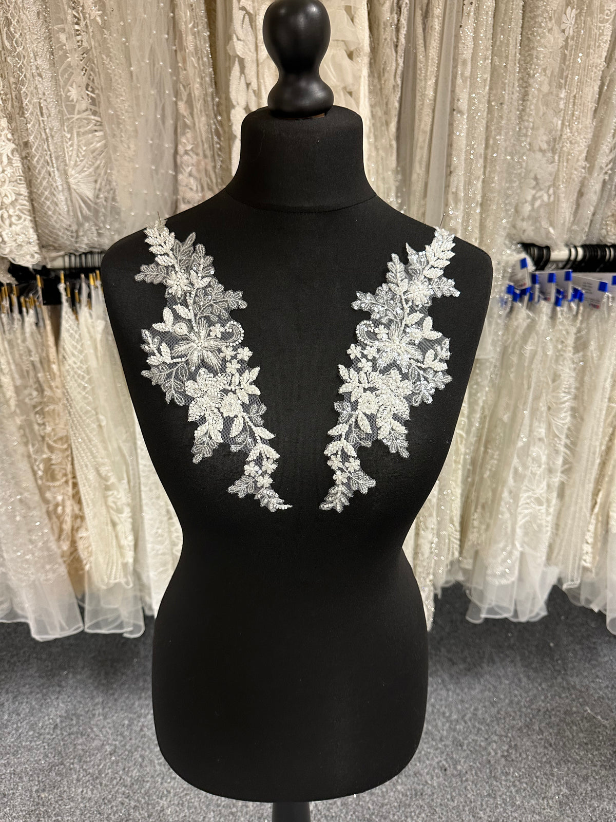 Ivory Beaded Appliques - MT4007