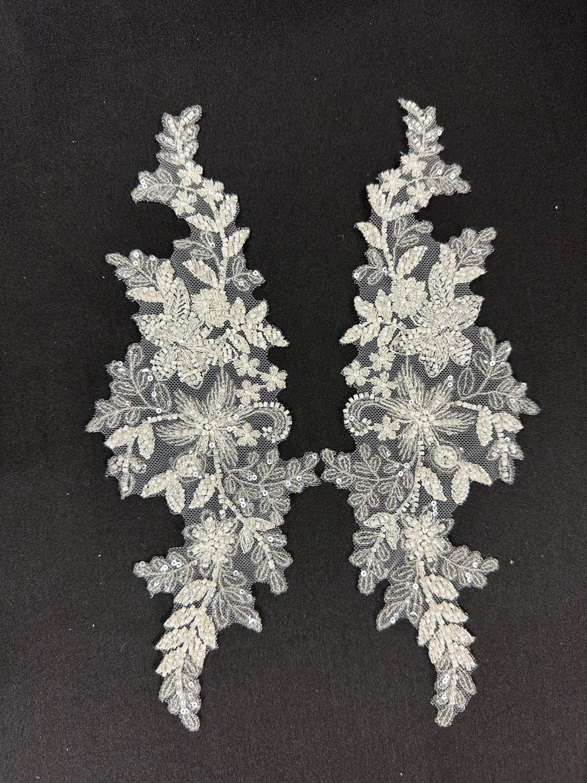 Ivory Beaded Appliques - MT4007