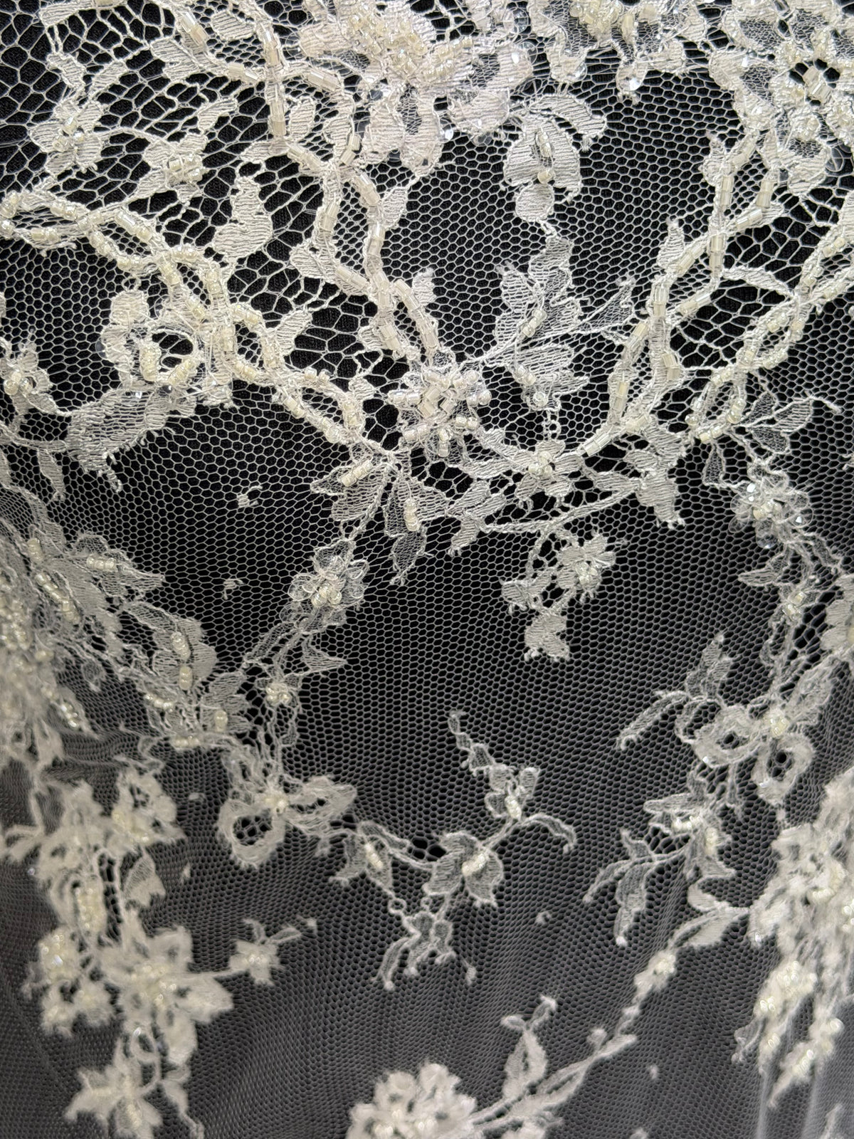 Ivory Beaded Chantilly Lace - P362