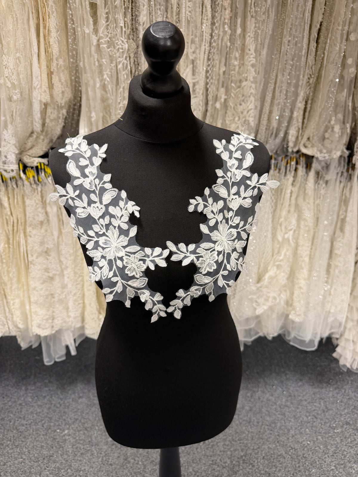 Ivory Bridal Motifs - MT8017