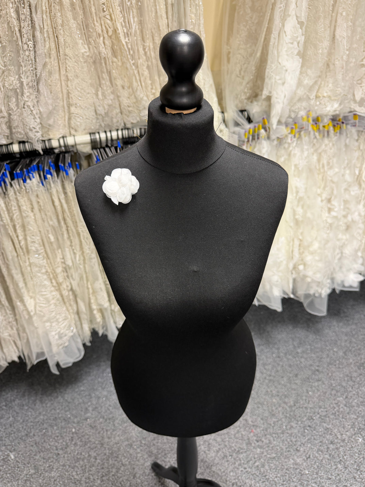 Ivory Motif - MT7007