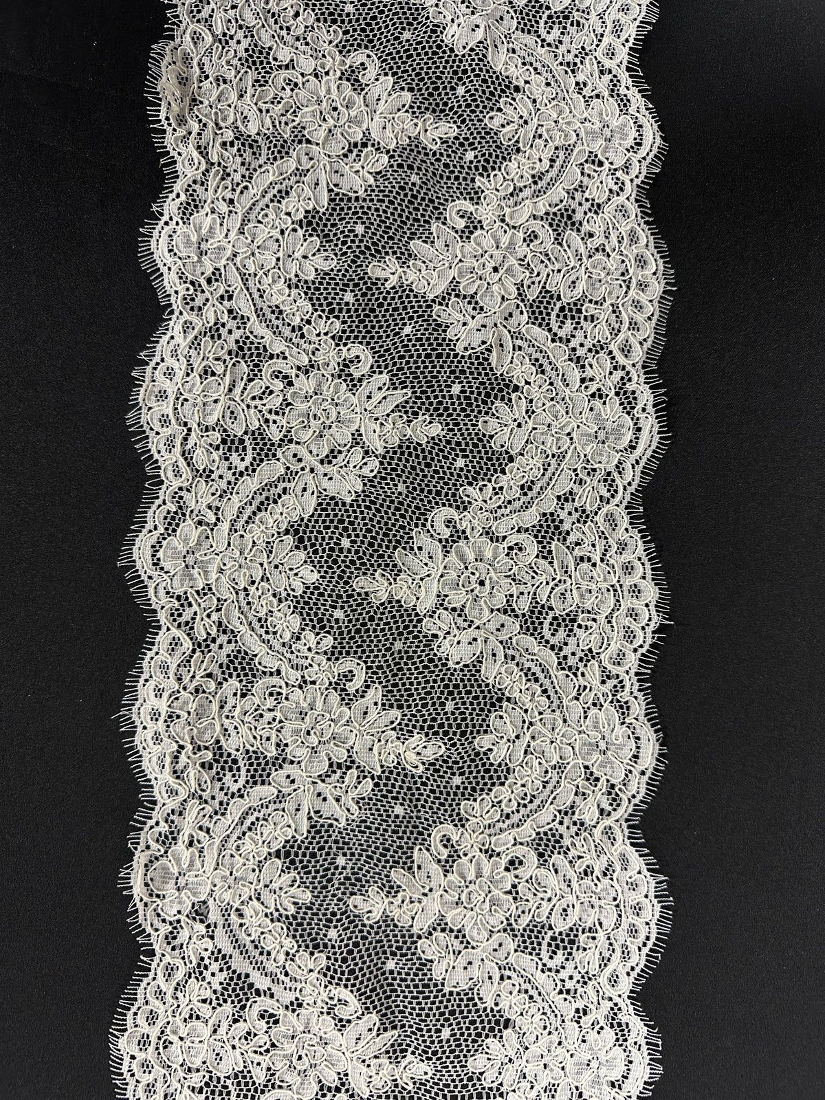 Ivory Corded Trim - T495