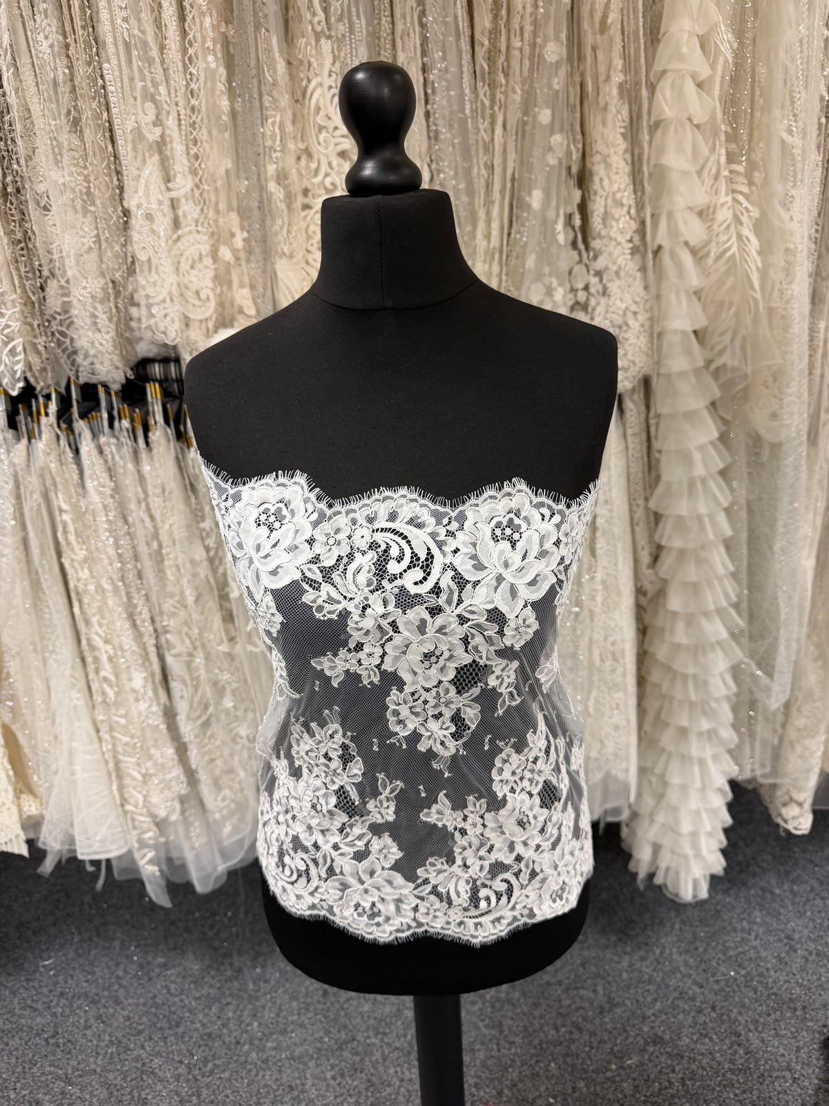 Ivory Corded Lace Trim - Rhonda