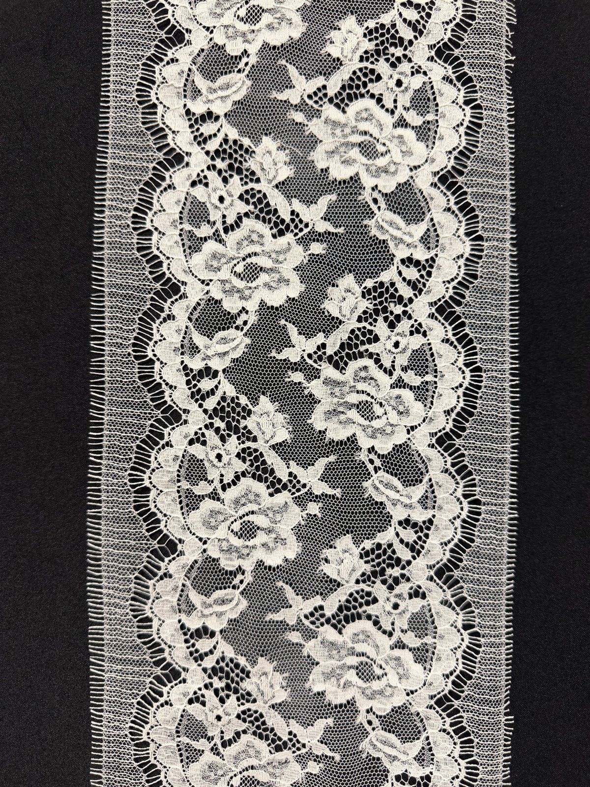 Pale Ivory Chantilly Lace Trim - Hugorie