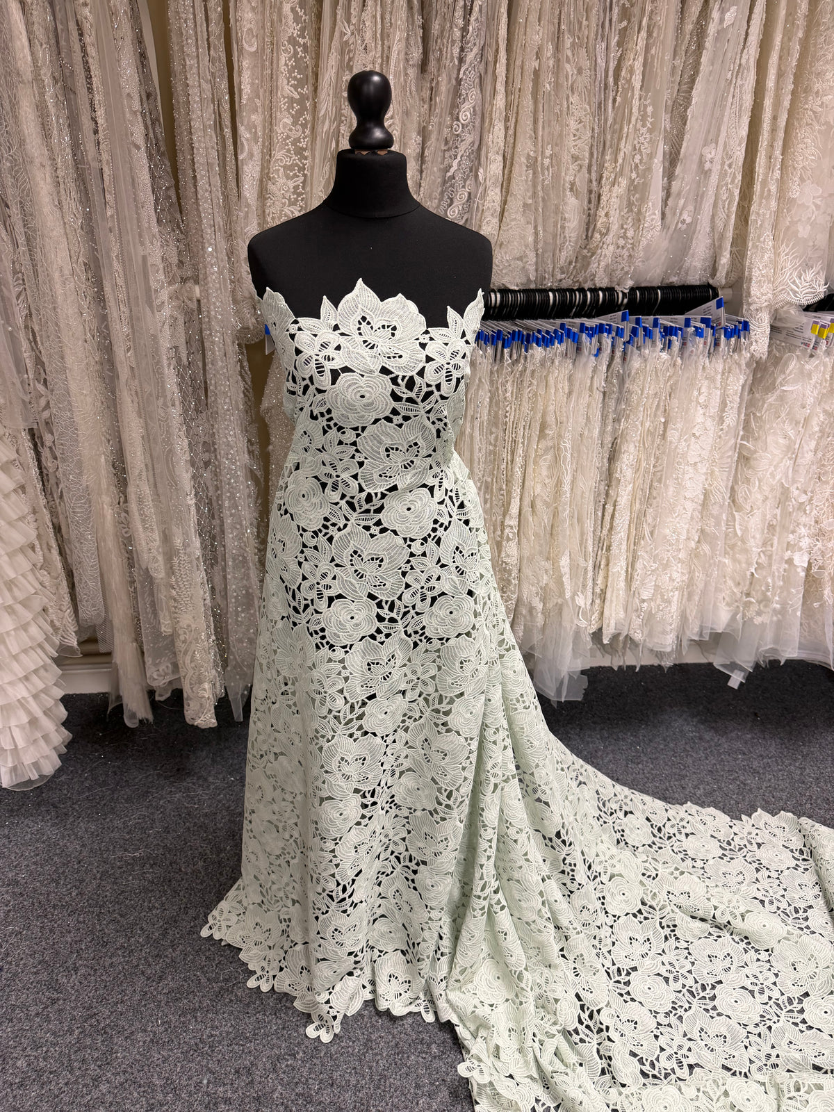 Willow Stretch Guipure Lace - LB2015