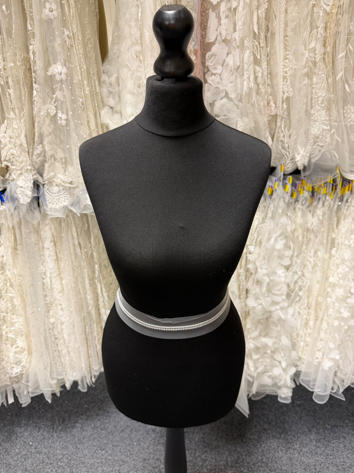 Ivory Beaded Edging - EH2037