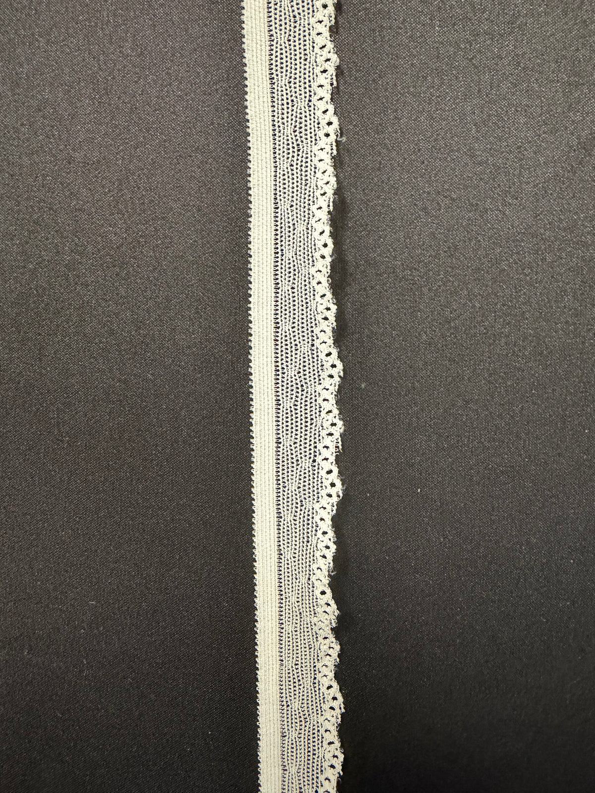Ivory Stretch Edging - EF4005