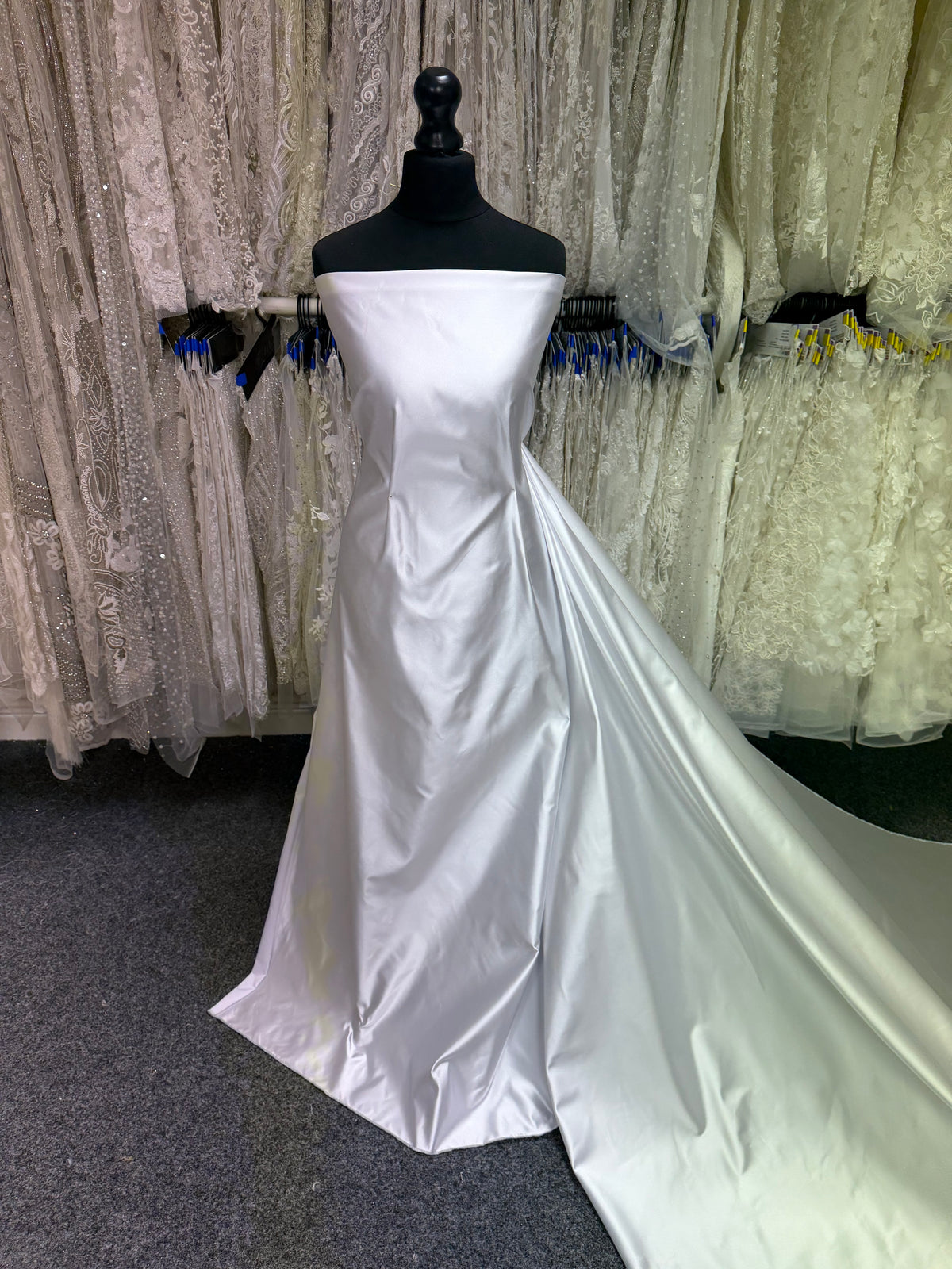 Ivory Silk Blend Duchess Satin - P752