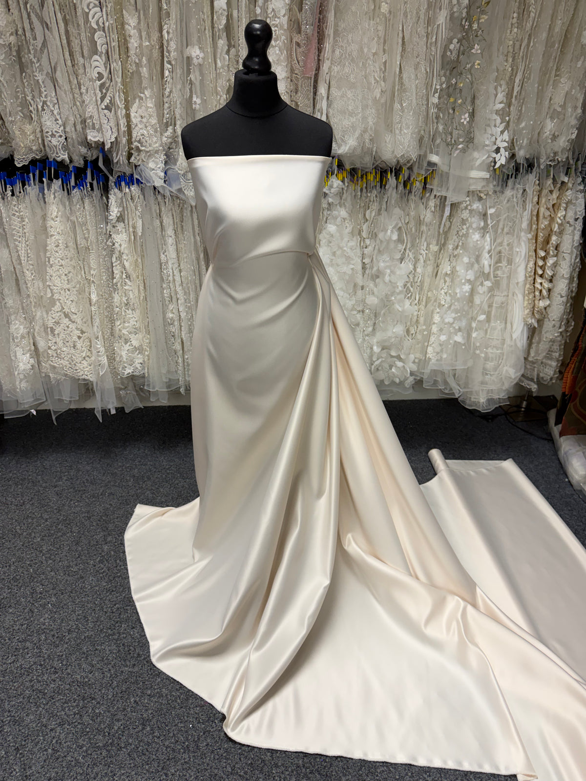 Champagne Duchess Satin - P47
