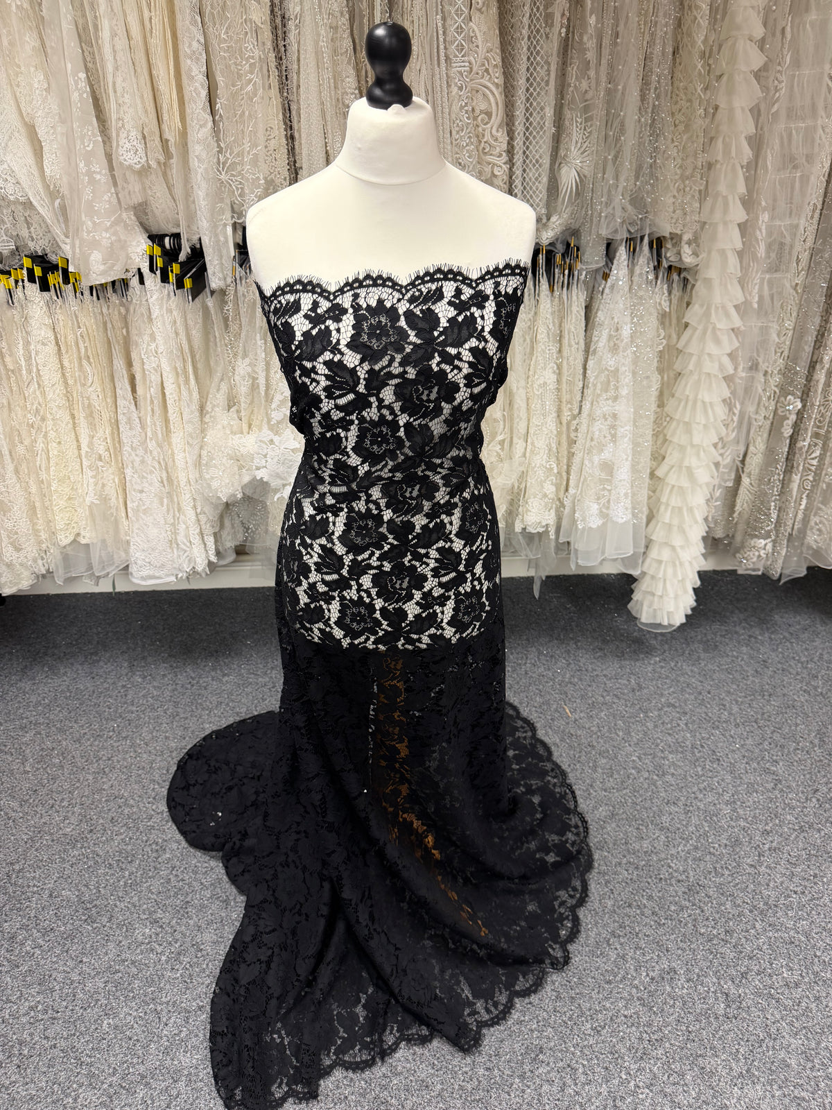 Black Raschel Lace - LA1002