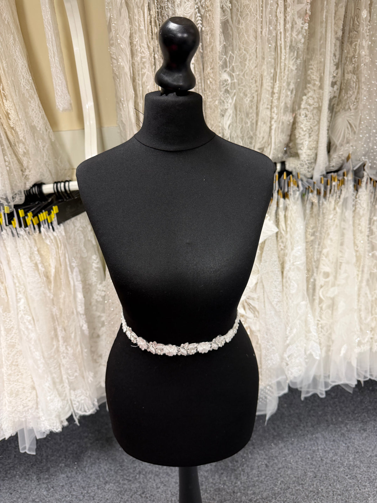 Ivory/Silver Beaded Flower Trim - T826