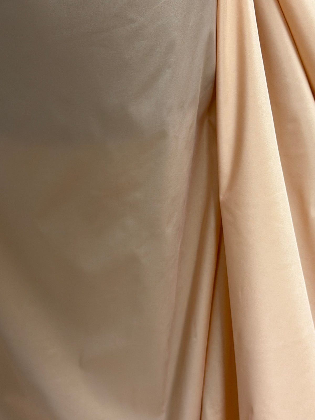Oyster Polyester Taffeta - P75
