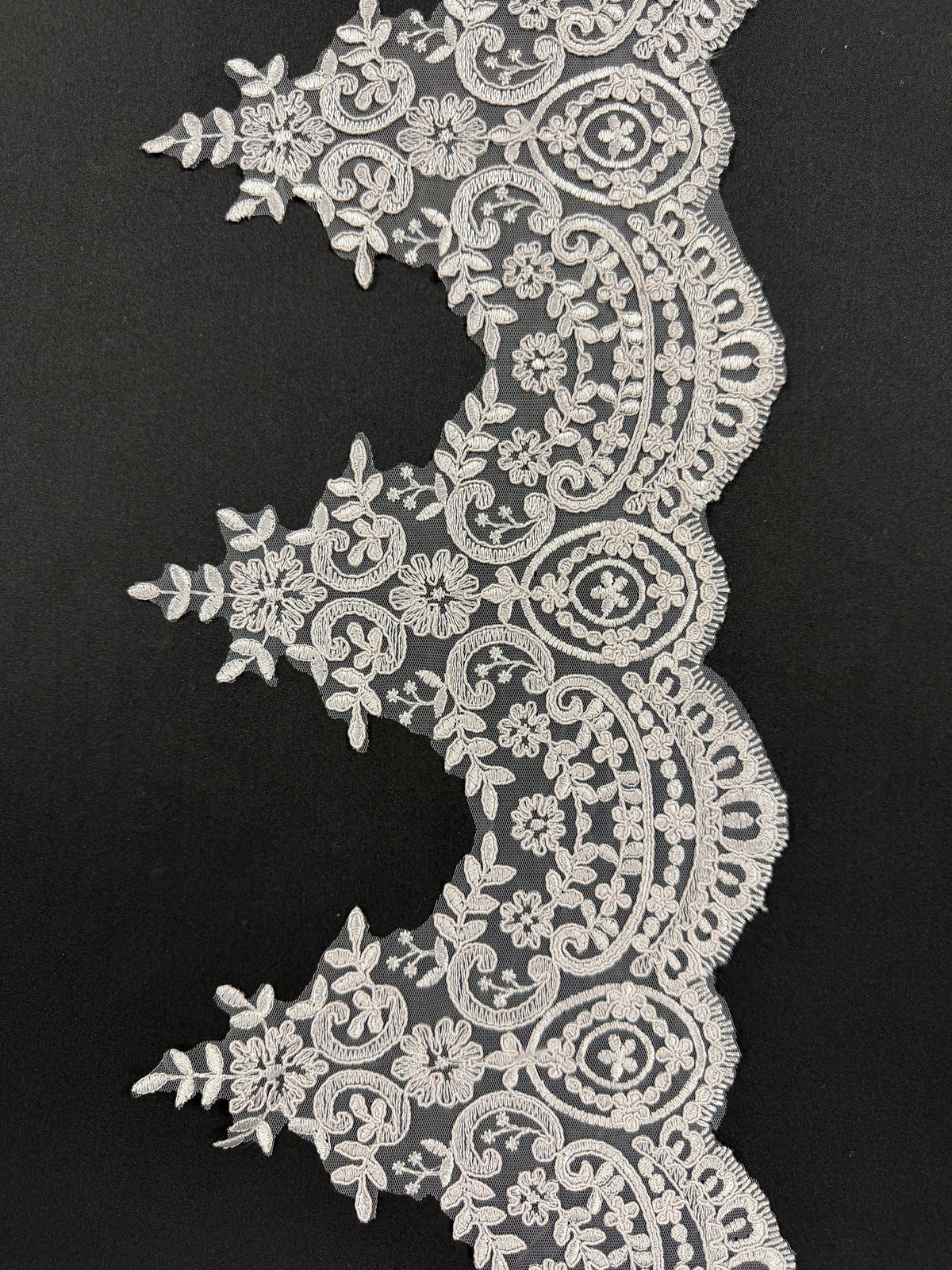 Grey Corded Lace Trim - T623