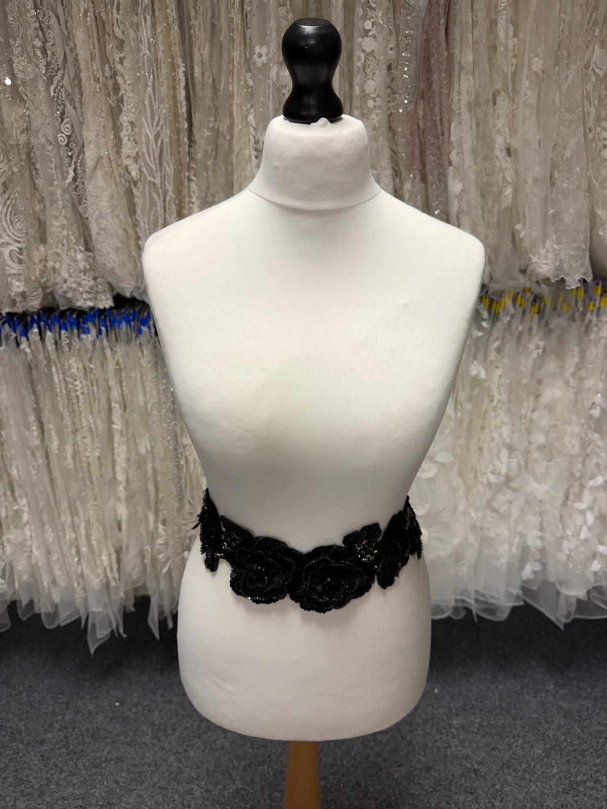 Black Sequin 3D Motif - T549