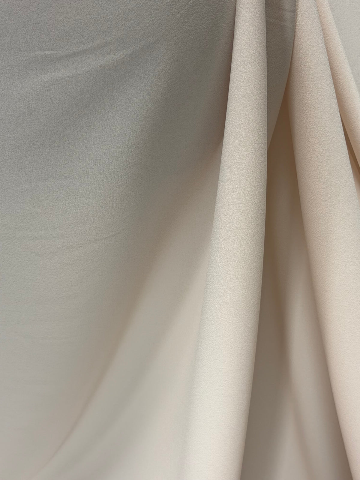 Shell Pink M/Wt Poly Crepe - P59