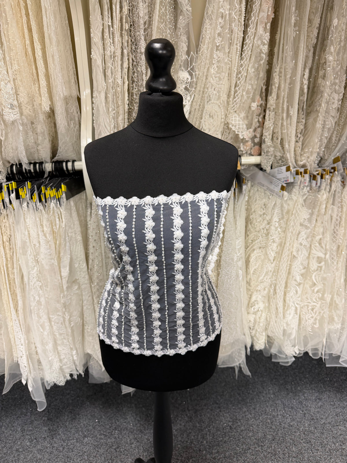 White Beaded Trim - P957