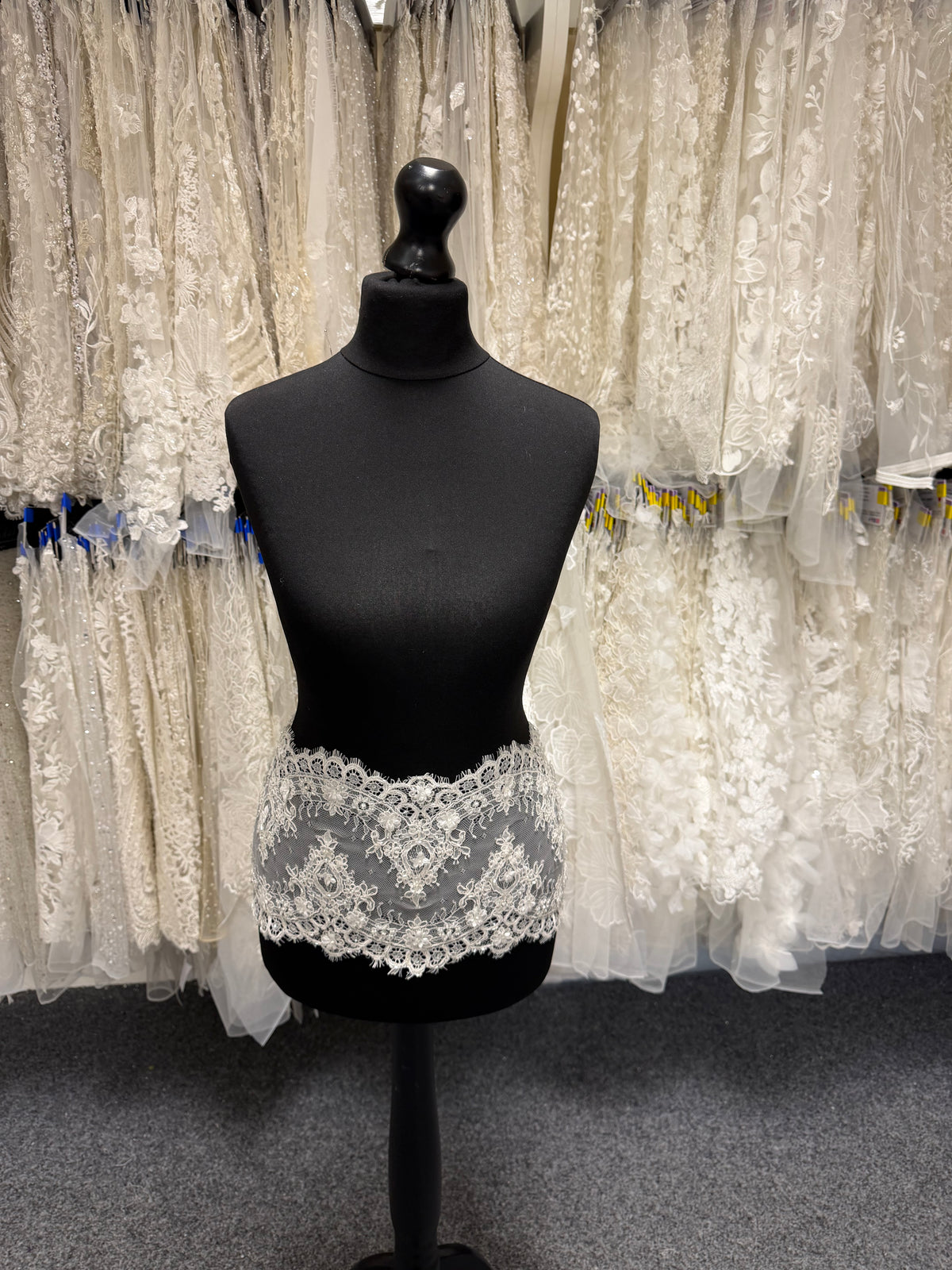 Ivory Corded and Beaded Lace Trim - T680