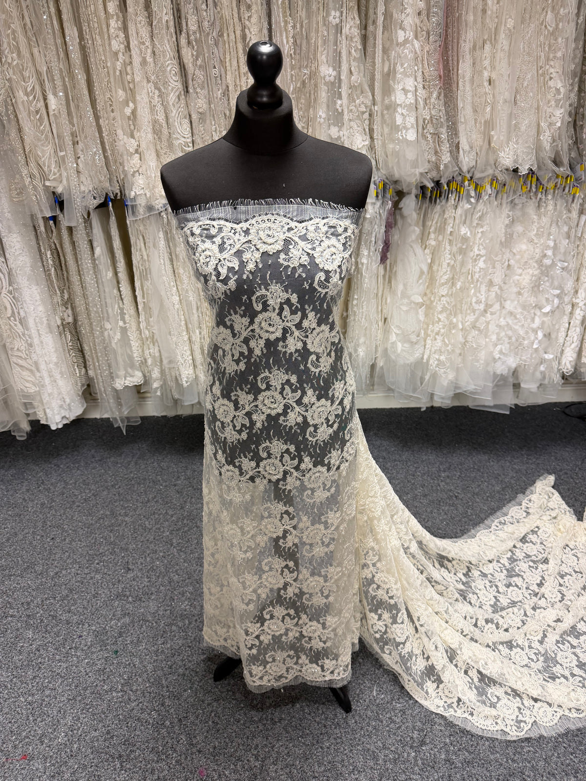 Ivory Corded & Beaded Chantilly Lace - P207