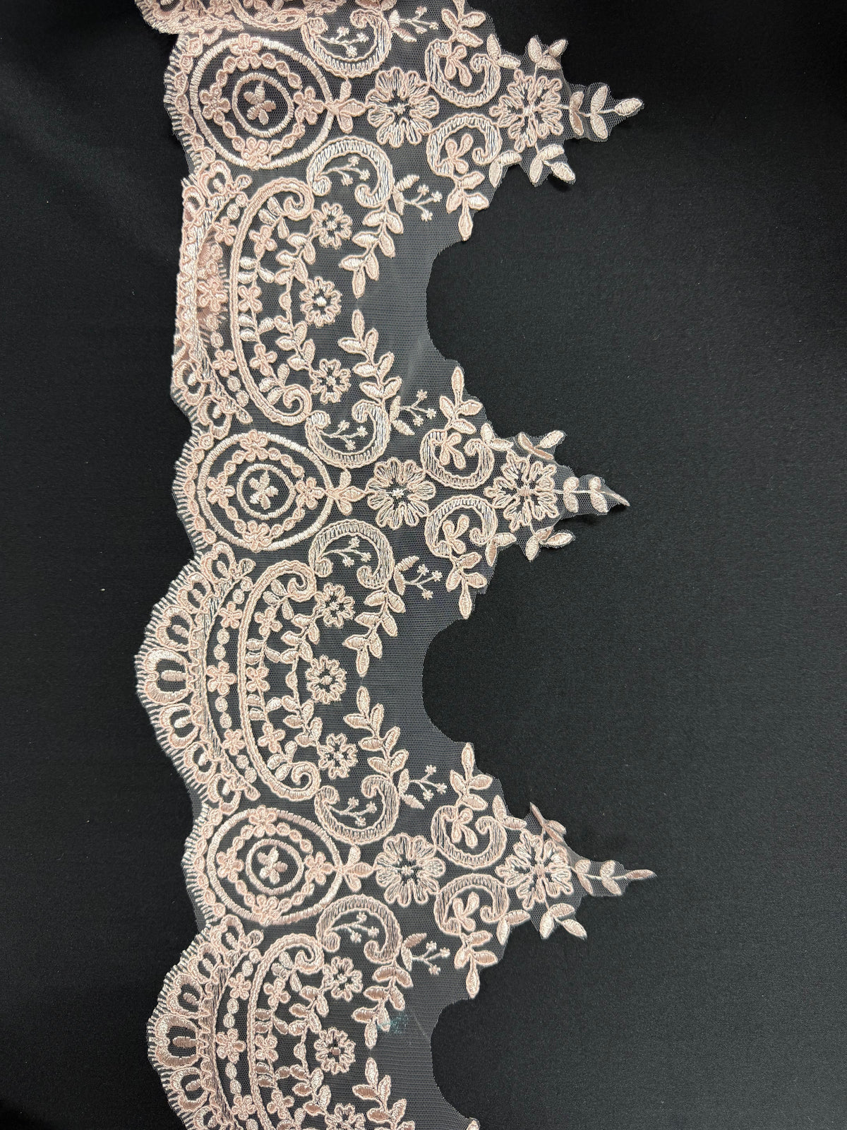 Antique Rose Corded Lace Trim - T623