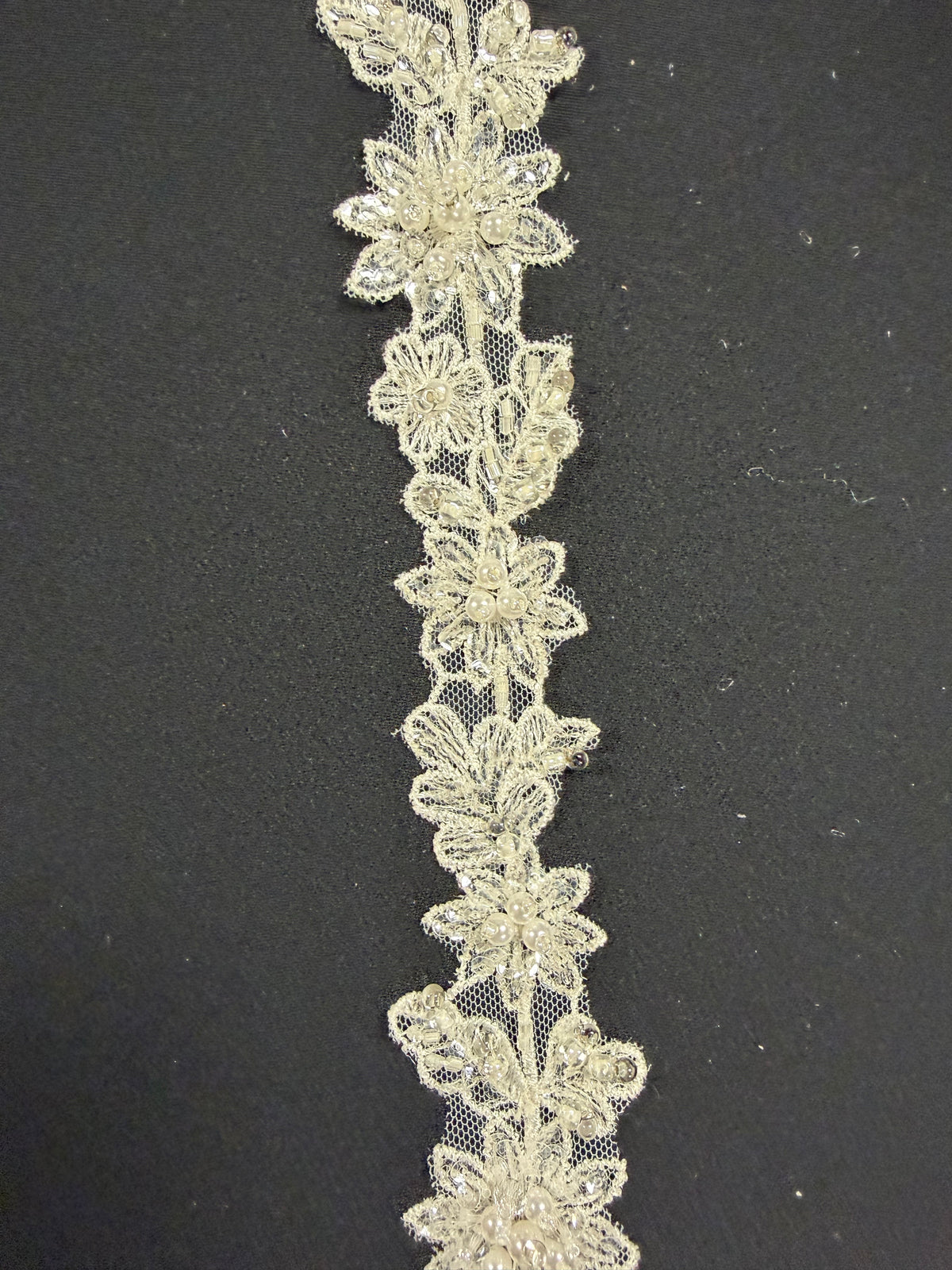 Ivory Beaded Sequin Edging - T629