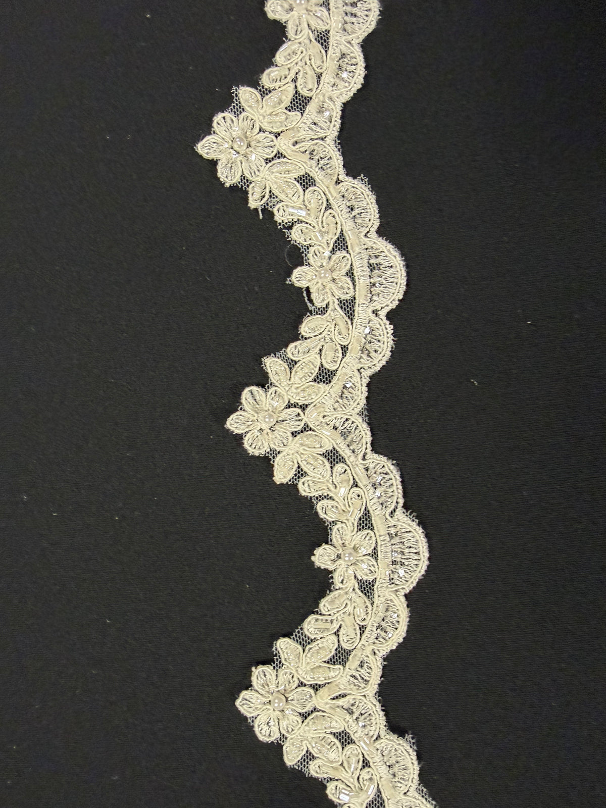 Ivory Corded Beaded Sequin Edging - T666