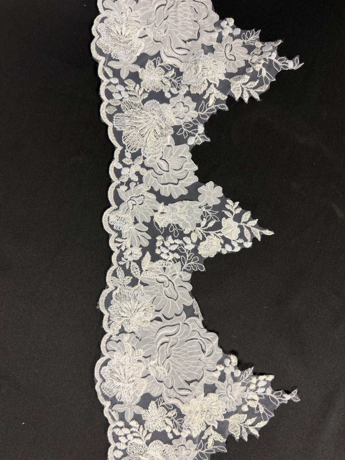 White Laser Lace Trim - T933