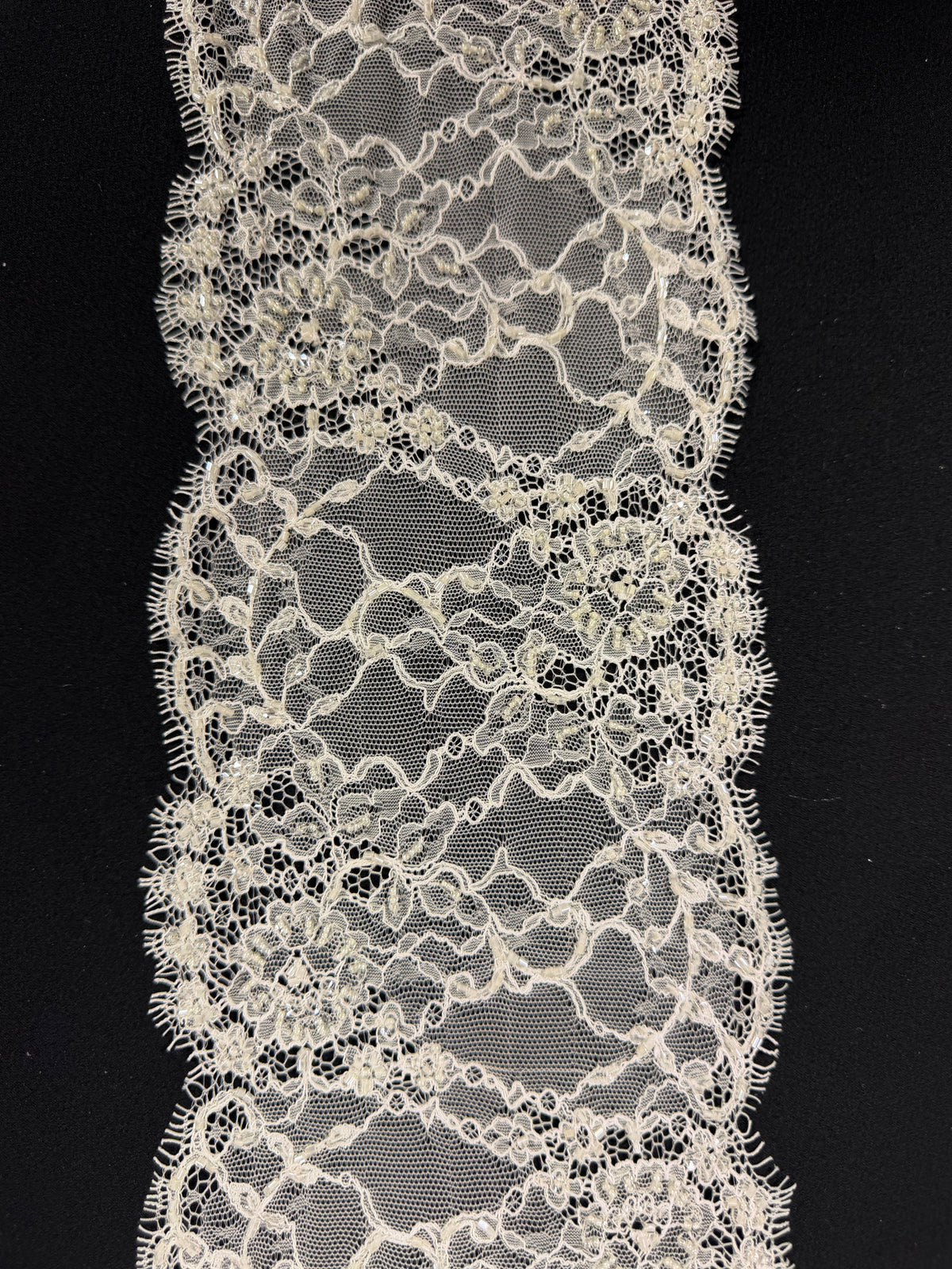Ivory Beaded Sequin Edging - T222